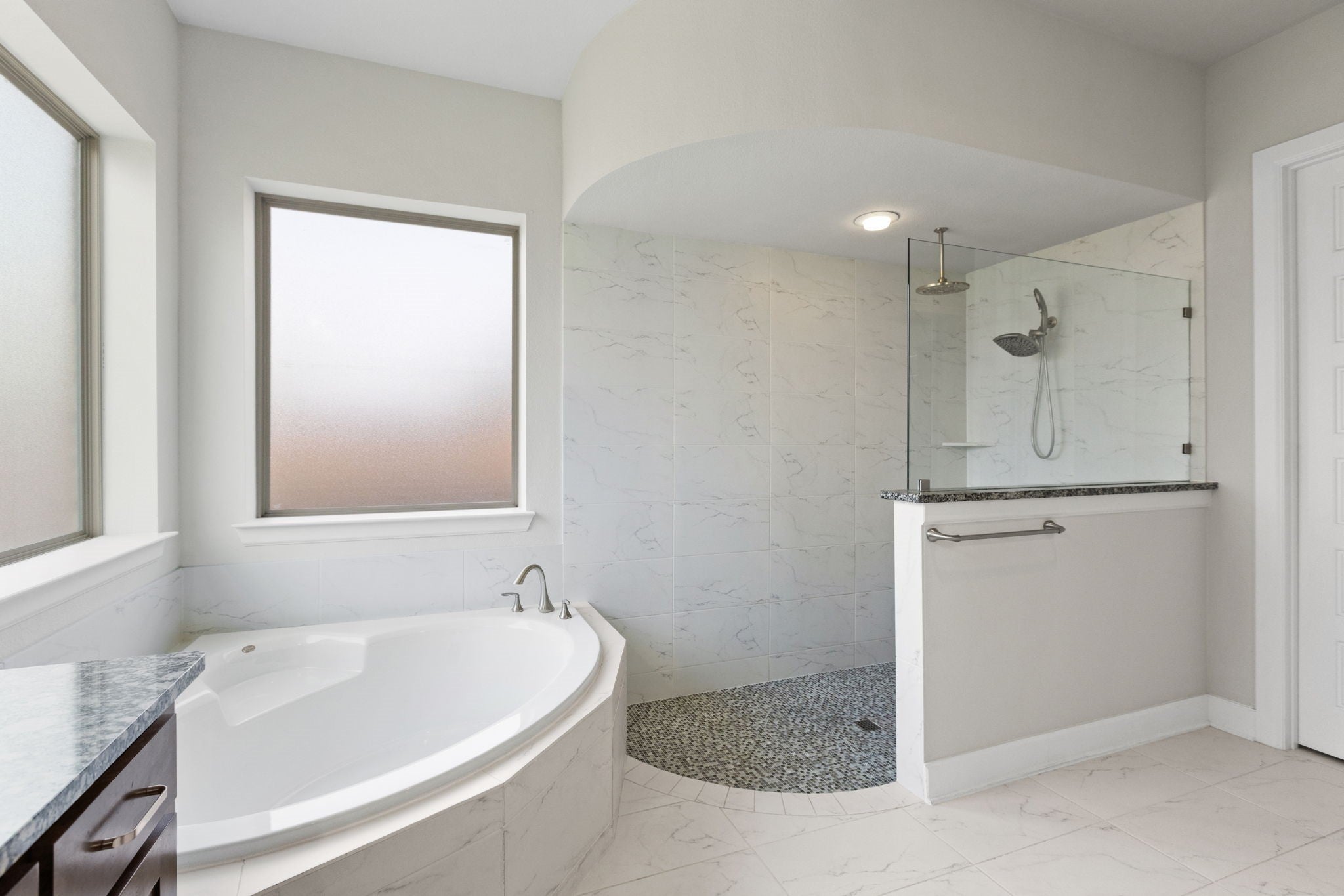 Mansfield, Texas, 76063, United States, 4 Bedrooms Bedrooms, ,4 BathroomsBathrooms,Residential,For Sale,1979956