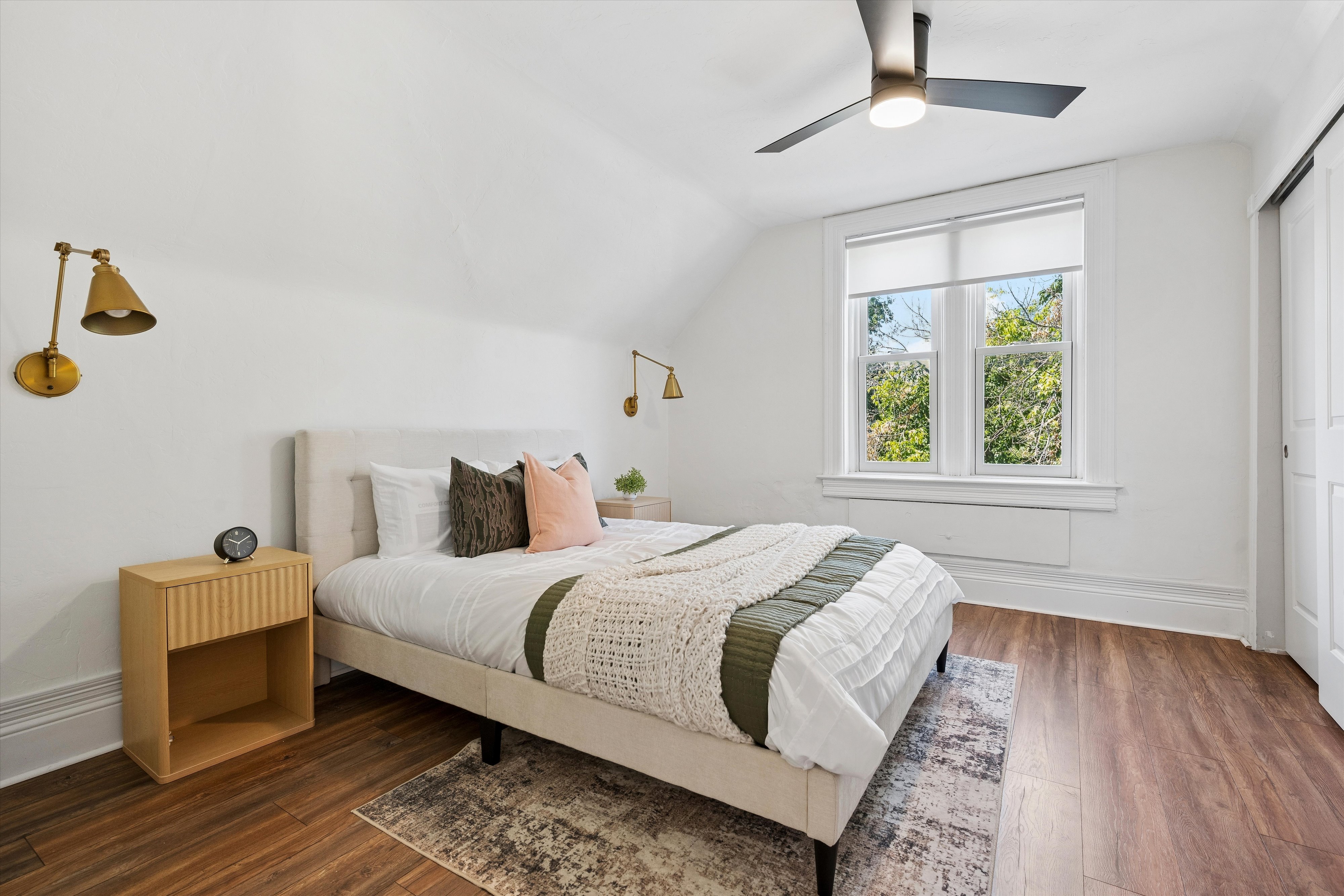  Seamlessly blends historic charm with modern living - 物件實景