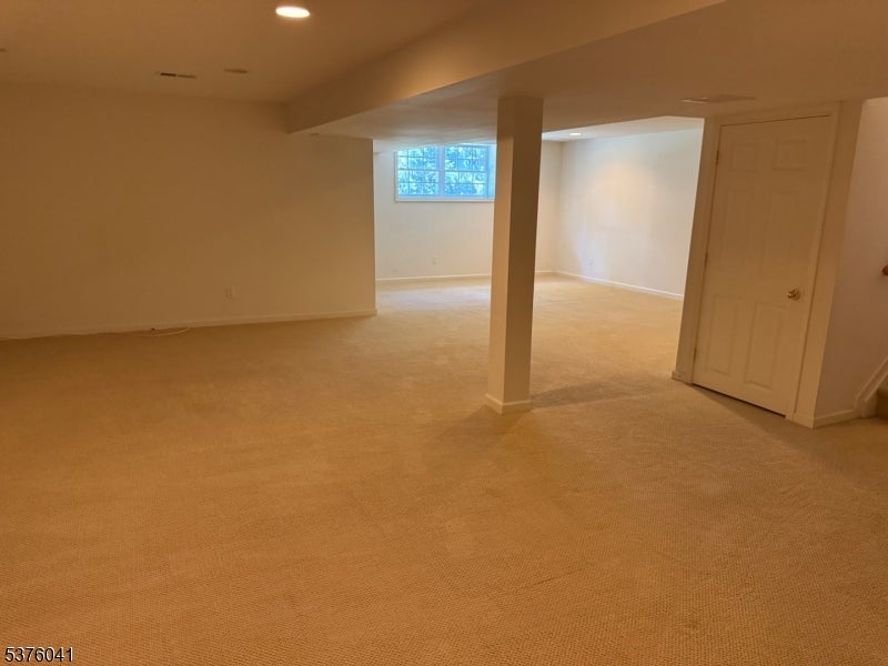 Wayne Twp., New Jersey, 07470, United States, 3 Bedrooms Bedrooms, ,3 BathroomsBathrooms,Residential,For Sale,1943649
