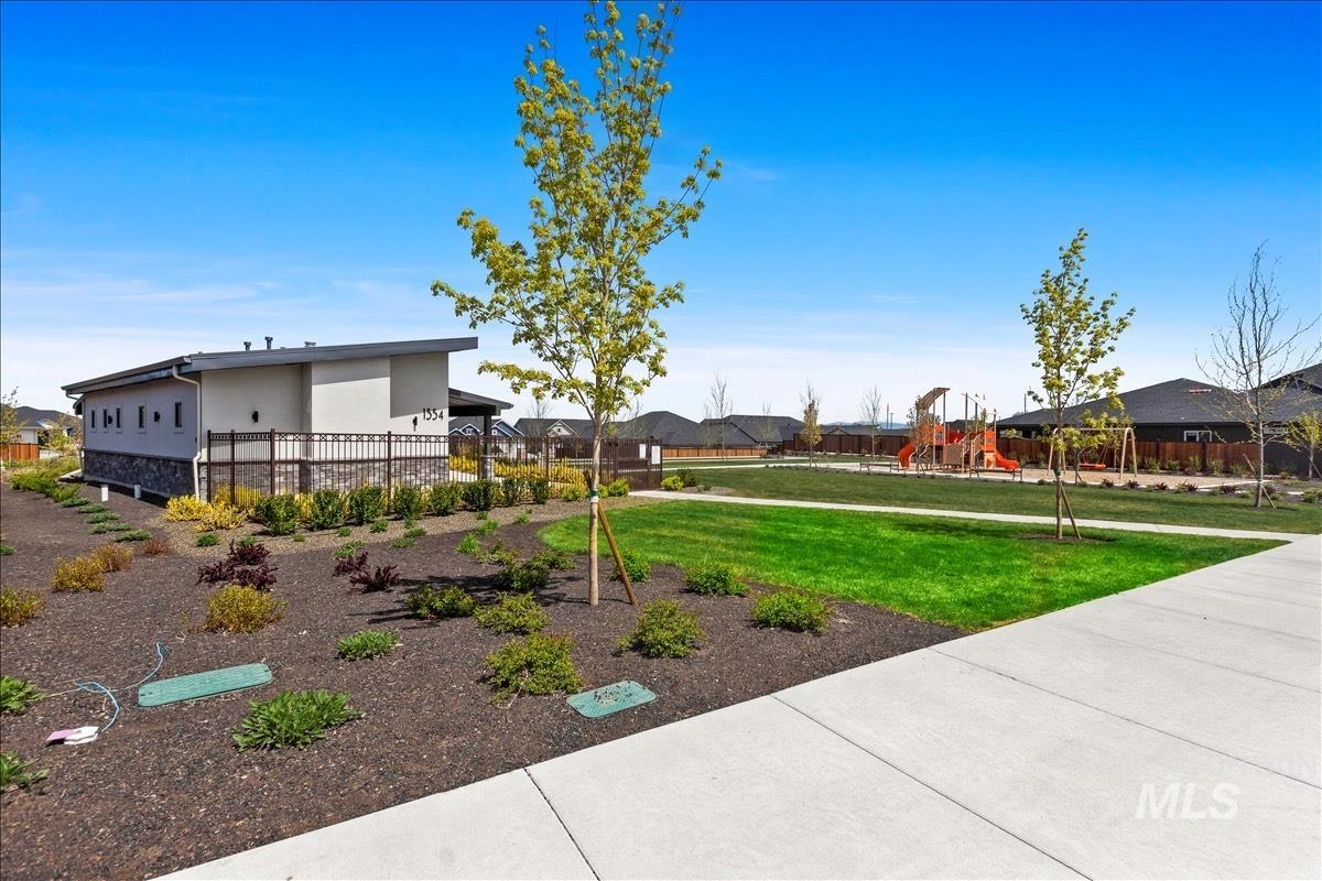 Nampa, Idaho, 83686, United States, 3 Bedrooms Bedrooms, ,Residential,For Sale,1932360