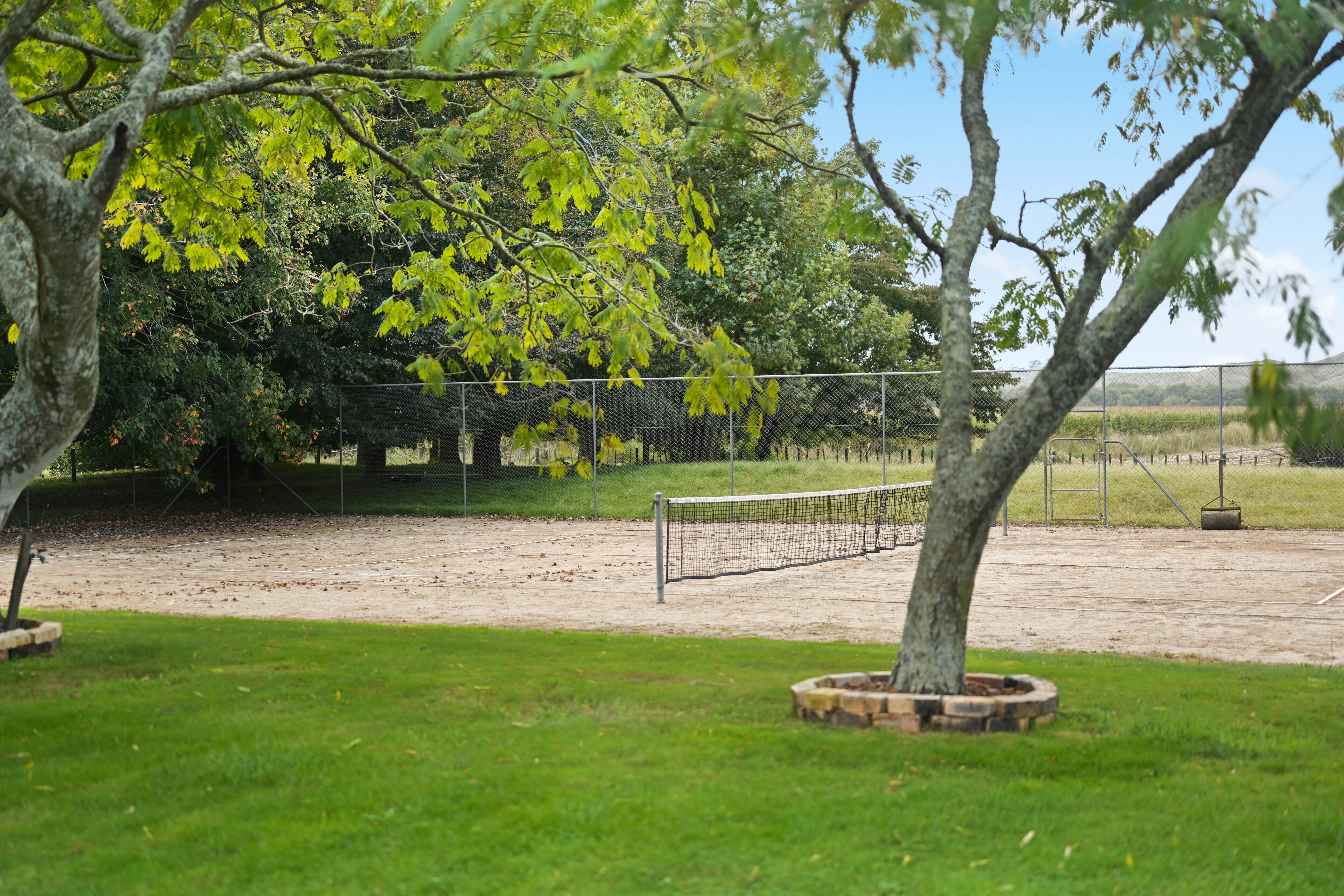  Chic Character with Acreage - 物件實景