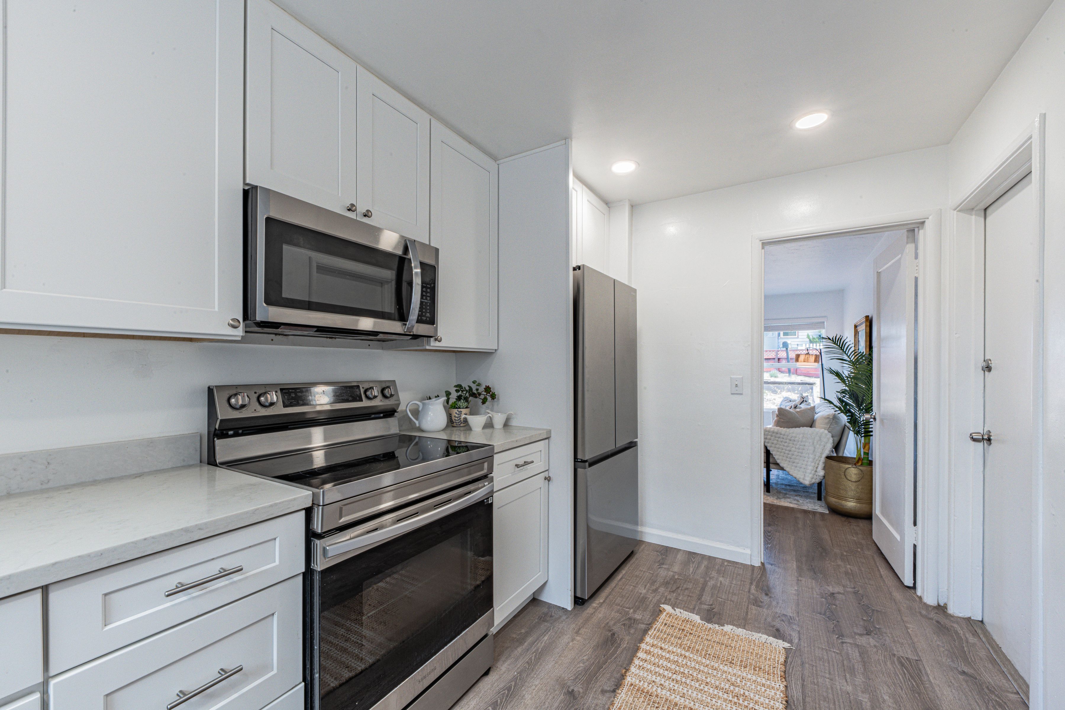  1915 Grandview Street - 物件實景