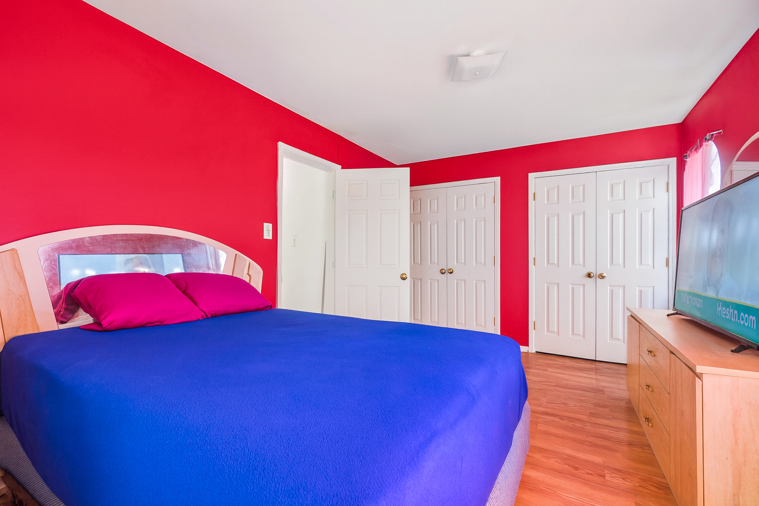 Bronx, New York, 10454, United States, 3 Bedrooms Bedrooms, ,2 BathroomsBathrooms,Residential,For Sale,2005625