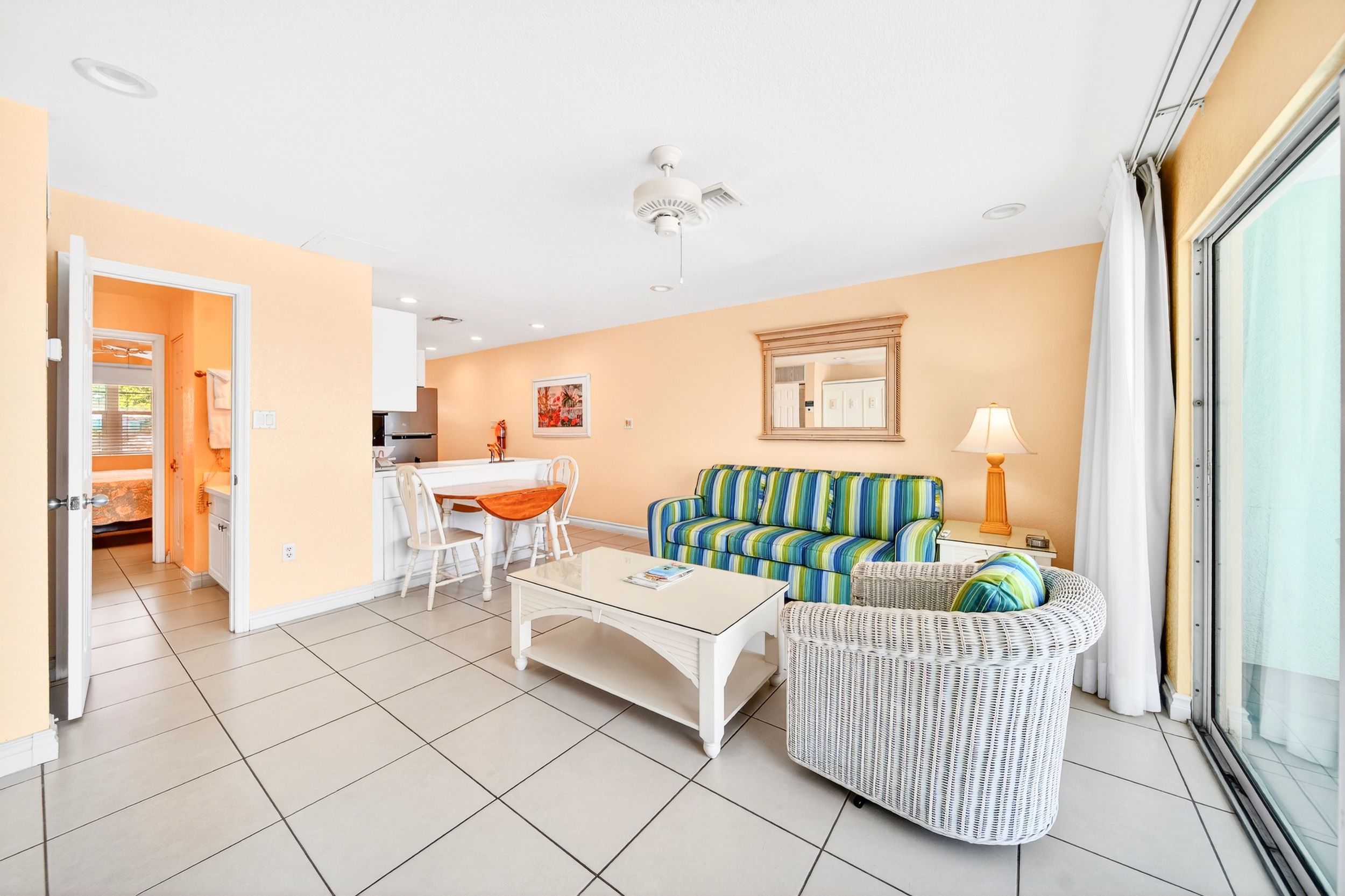  Compass Point 205 - One Bedroom - 物件實景