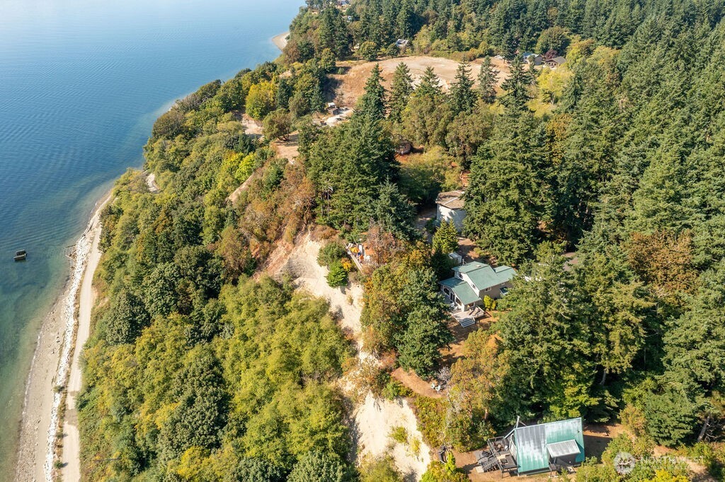 Hat Island, Washington, 98206, United States, 3 Bedrooms Bedrooms, ,1 BathroomBathrooms,Residential,For Sale,1974071