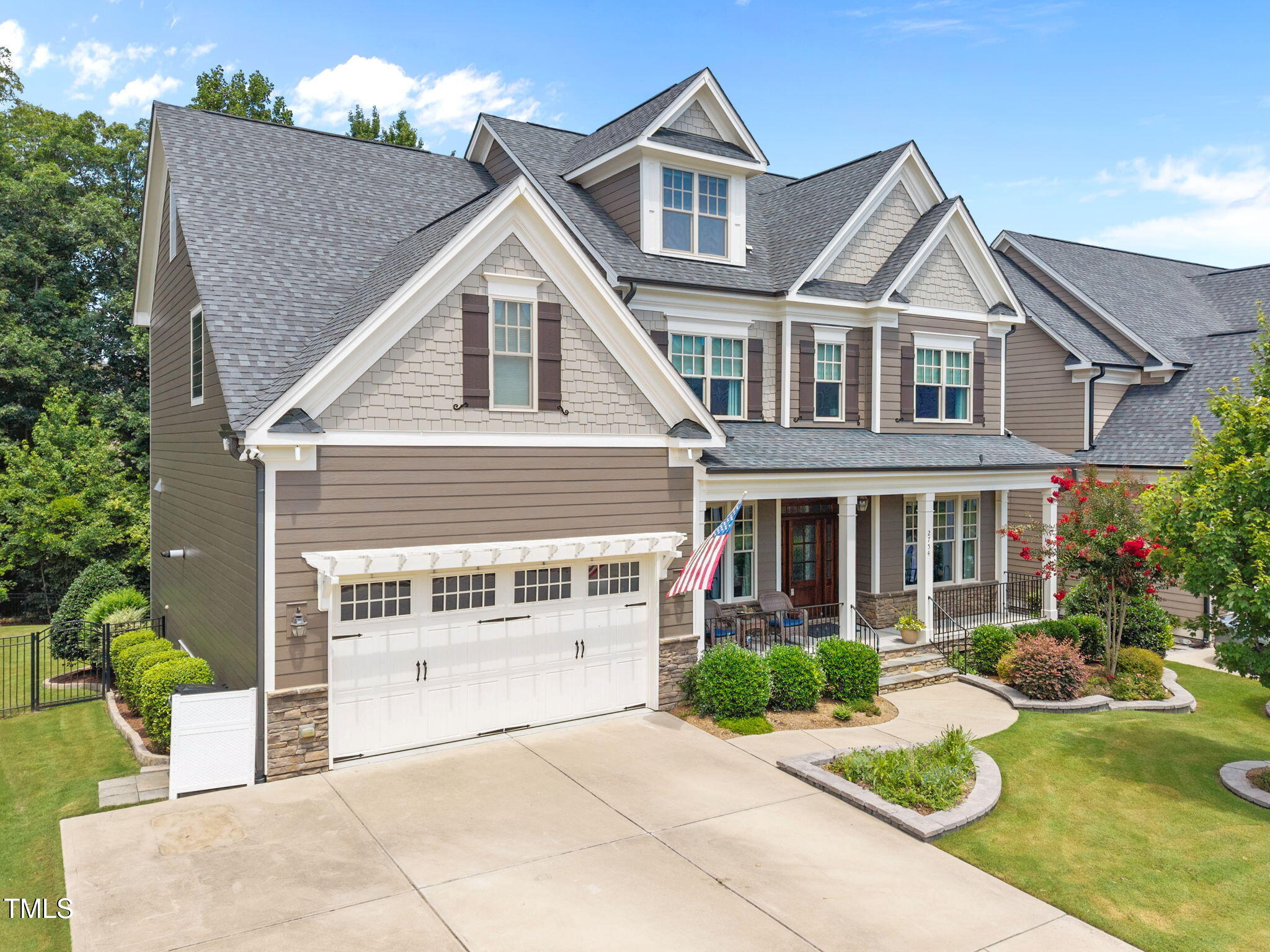 Apex, North Carolina, 27502, United States, 5 Bedrooms Bedrooms, ,4 BathroomsBathrooms,Residential,For Sale,1901280