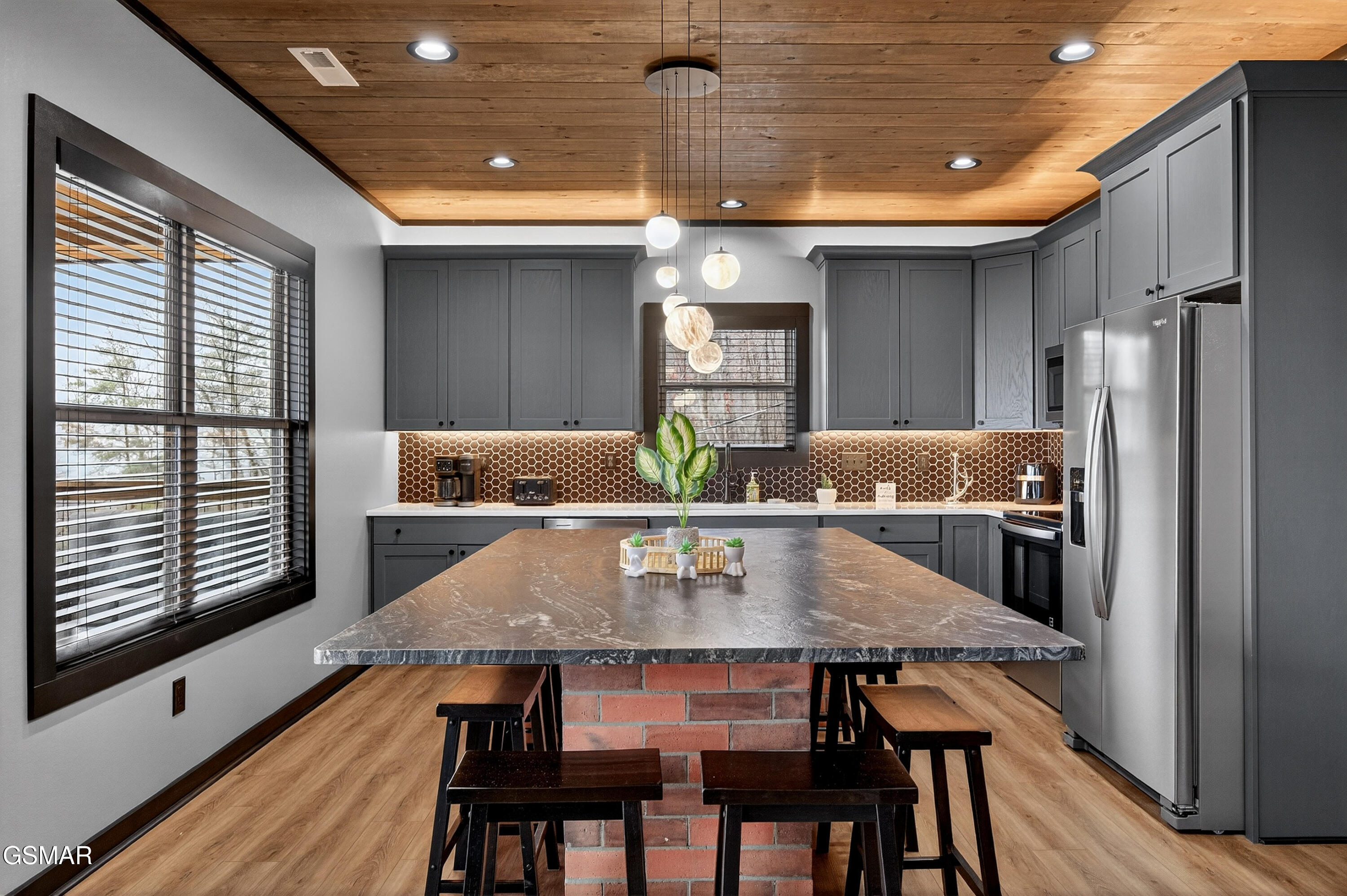 Sevierville, Tennessee, 37876, United States, 3 Bedrooms Bedrooms, ,5 BathroomsBathrooms,Residential,For Sale,1977074