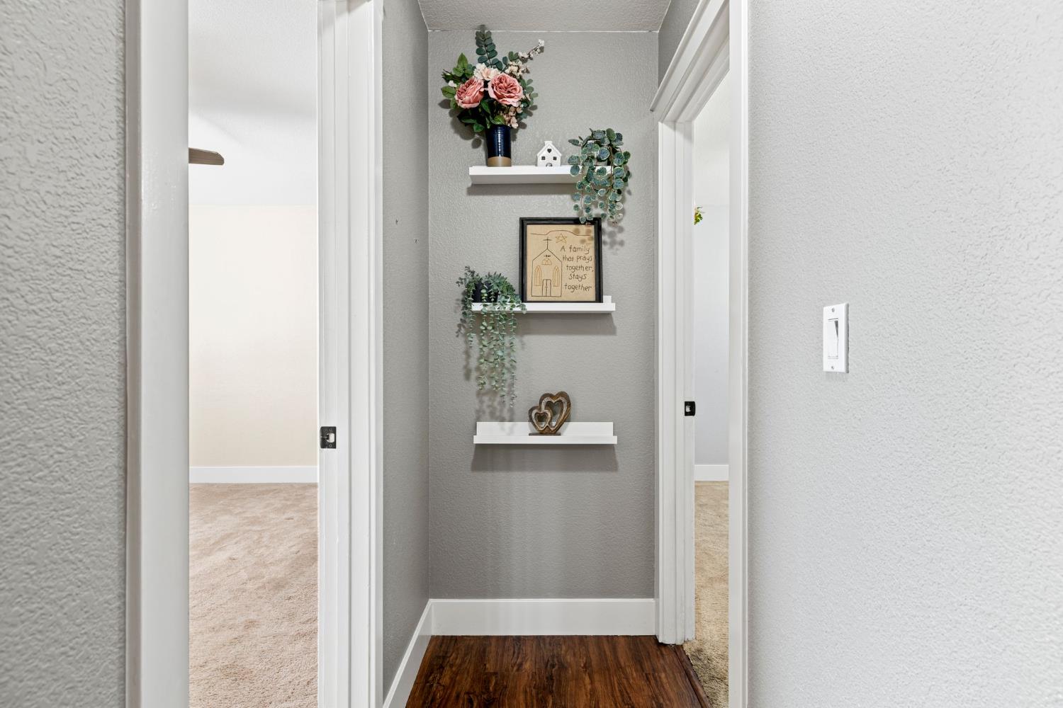 Auburn, California, 95603, United States, 3 Bedrooms Bedrooms, ,2 BathroomsBathrooms,Residential,For Sale,1956698