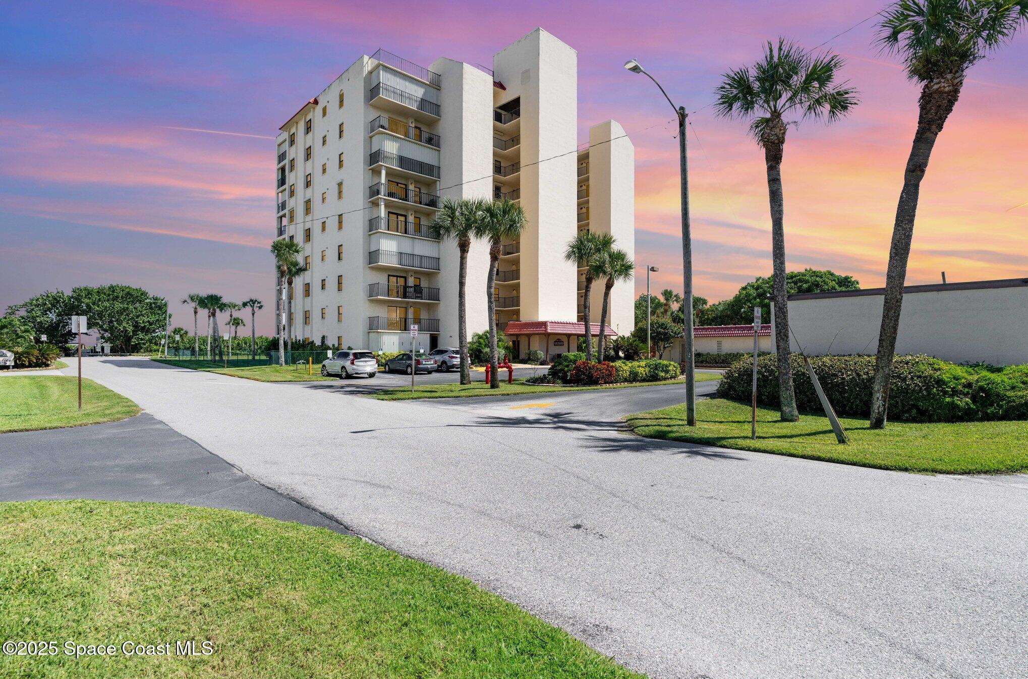 Cocoa Beach, Florida, 32931, United States, 3 Bedrooms Bedrooms, ,2 BathroomsBathrooms,Residential,For Sale,1974236