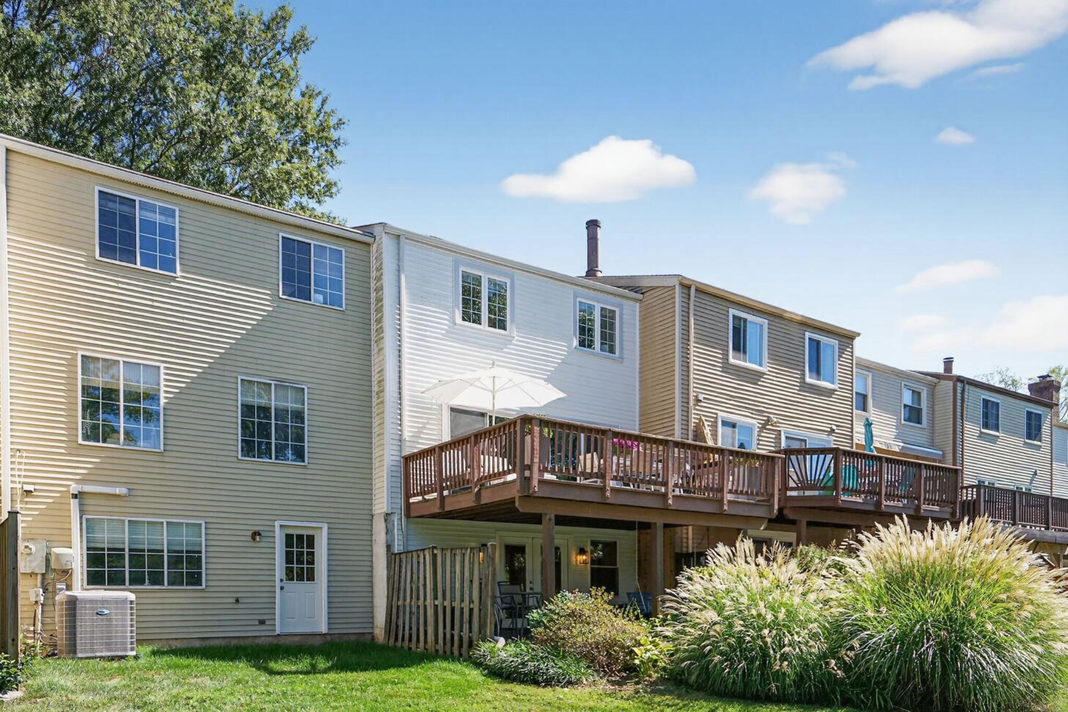  2922 Bridgehampton Court, Falls Church, VA 22042 - 物件實景