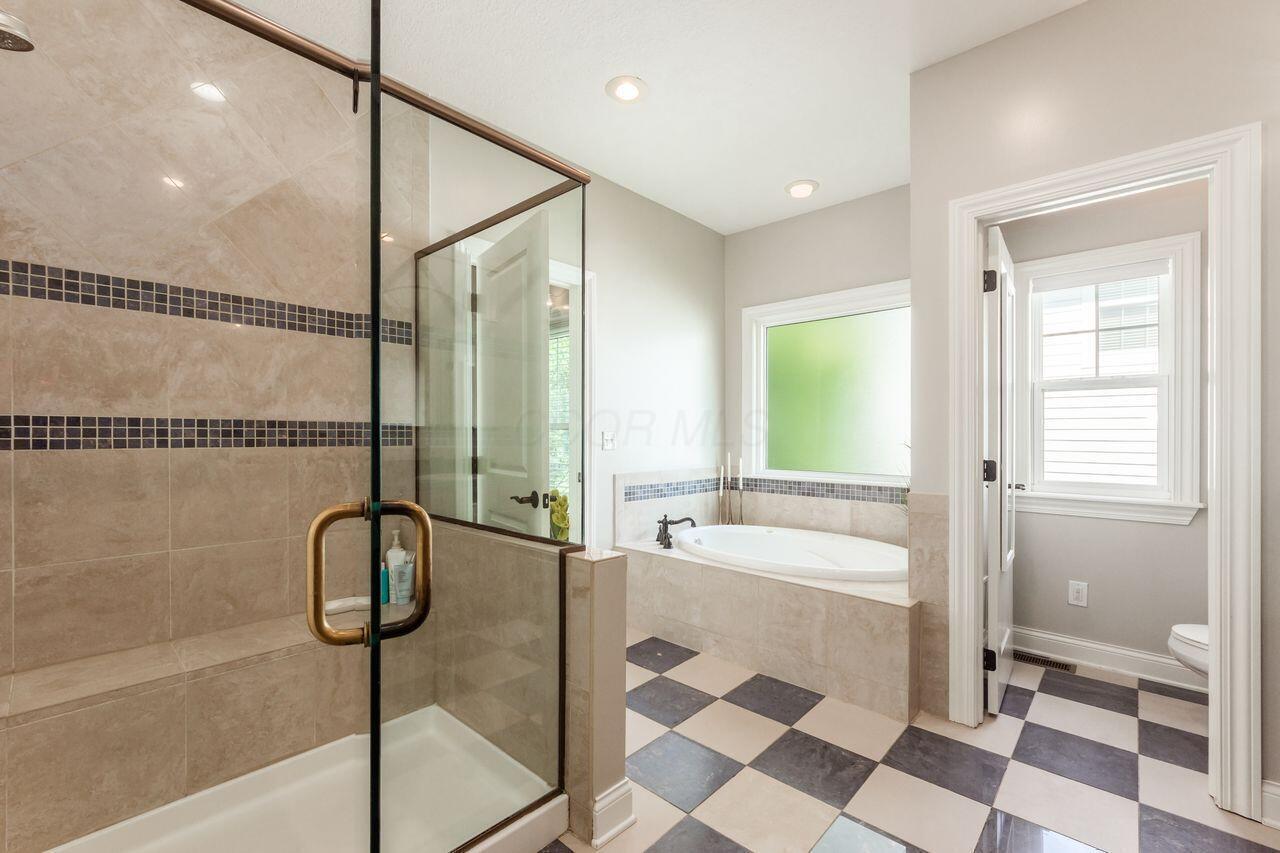 Galena, Ohio, 43021, United States, 4 Bedrooms Bedrooms, ,4 BathroomsBathrooms,Residential,For Sale,1995560