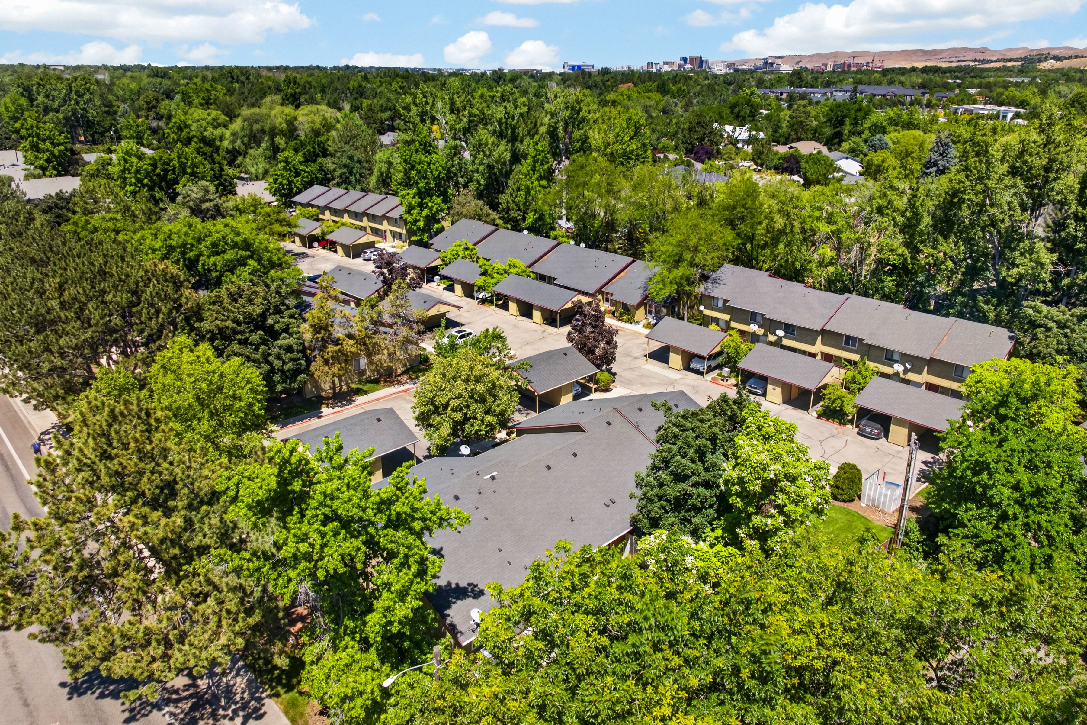  Move-In Ready Boardwalk Condo with Covered Parking - 物件實景