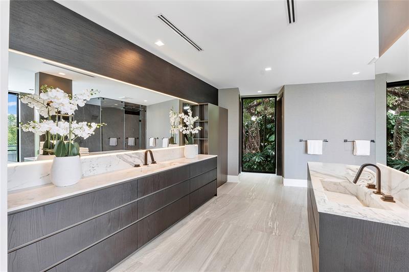 681 Golden Harbour Drive, Boca Raton, Florida, 33432, United States, 6 Bedrooms Bedrooms, ,7 BathroomsBathrooms,Residential,For Sale,681 Golden Harbour Drive,1680950