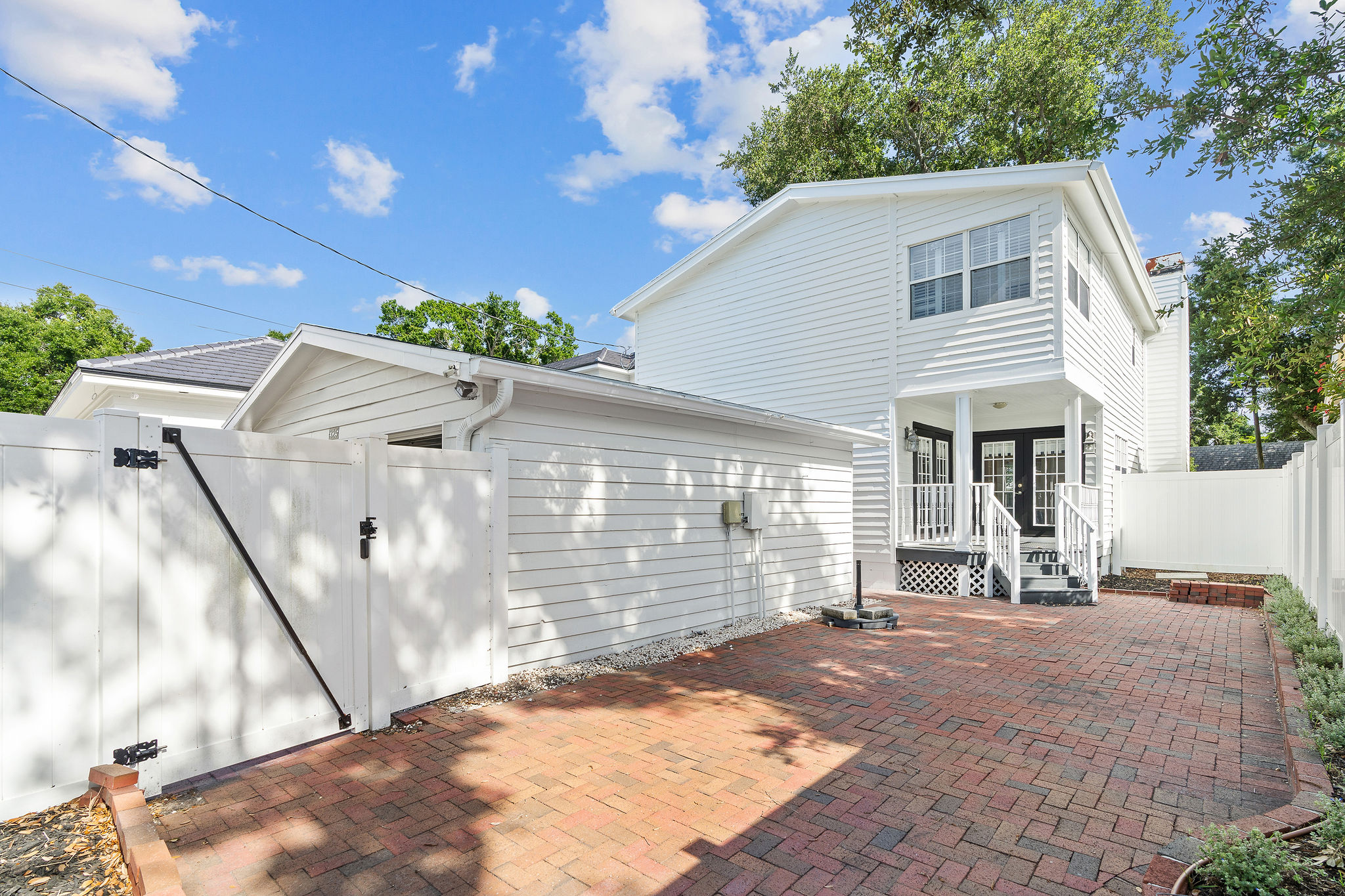 St. Peterburg, Florida, 33704, United States, 4 Bedrooms Bedrooms, ,3 BathroomsBathrooms,Residential,For Sale,2018608