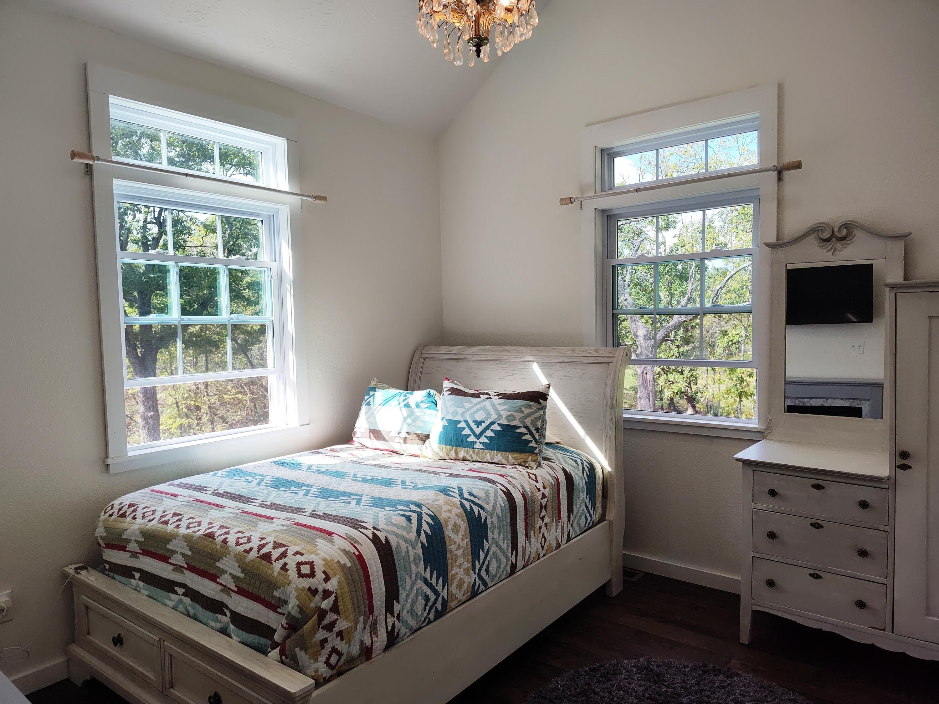 Buffalo, Missouri, 65622, United States, 3 Bedrooms Bedrooms, ,2 BathroomsBathrooms,Residential,For Sale,1974176