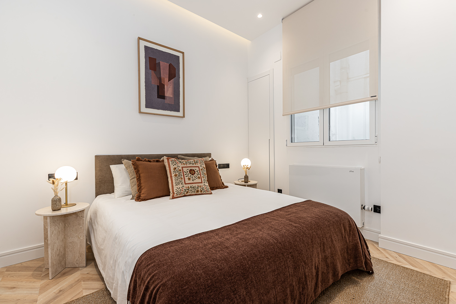  3-bedroom flat with 2 exterior balconies and parking in Justicia, Madrid - 物件實景