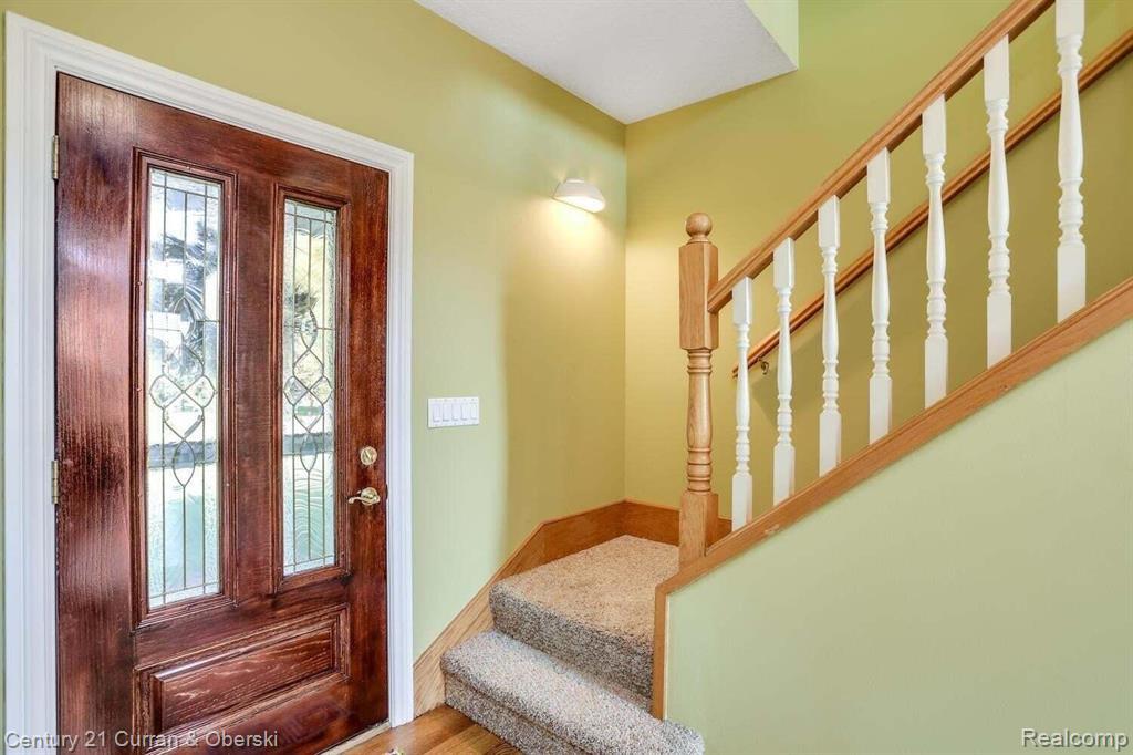 Jackson, Michigan, 49201, United States, 4 Bedrooms Bedrooms, ,3 BathroomsBathrooms,Residential,For Sale,1980498