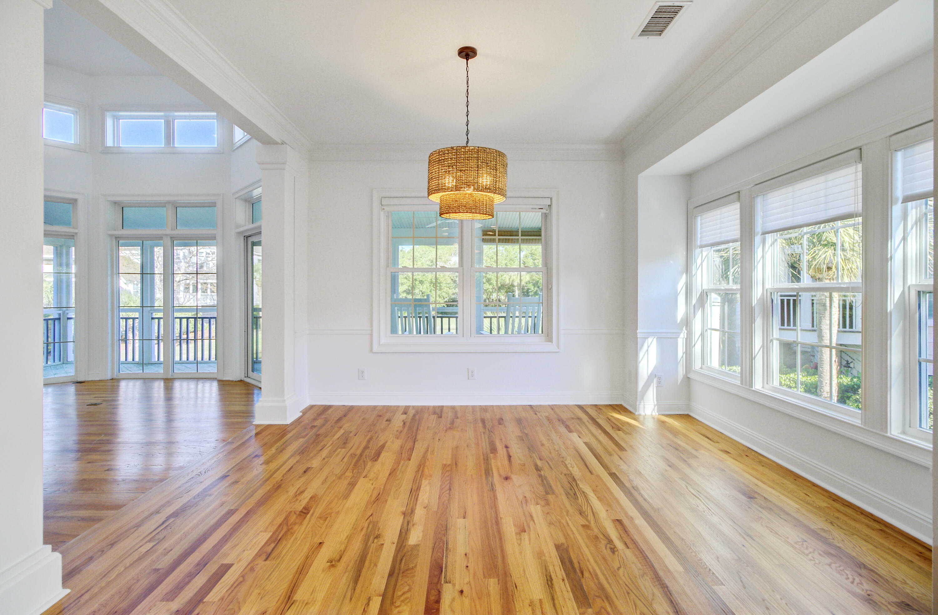 Mount Pleasant, South Carolina, 29464, United States, 3 Bedrooms Bedrooms, ,3 BathroomsBathrooms,Residential,For Sale,1992049