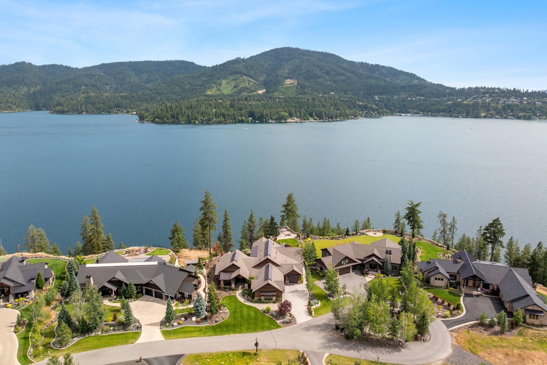  Rare Custom Retreat at Hayden Lake - 物件實景