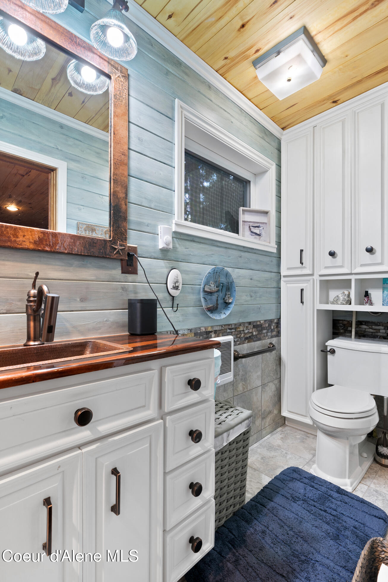 Newport, Washington, 99156, United States, 3 Bedrooms Bedrooms, ,3 BathroomsBathrooms,Residential,For Sale,1900735