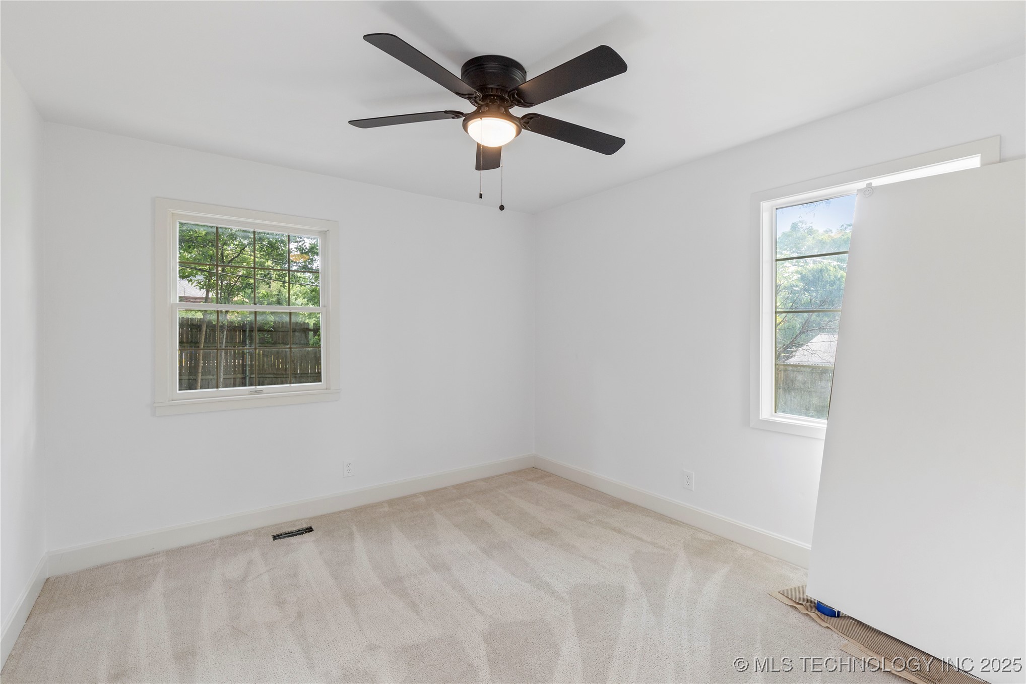 Tulsa, Oklahoma, 74105, United States, 4 Bedrooms Bedrooms, ,3 BathroomsBathrooms,Residential,For Sale,1848646