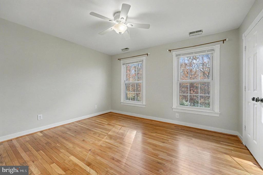 Fredericksburg, Virginia, 22407, United States, 4 Bedrooms Bedrooms, ,3 BathroomsBathrooms,Residential,For Sale,1991139