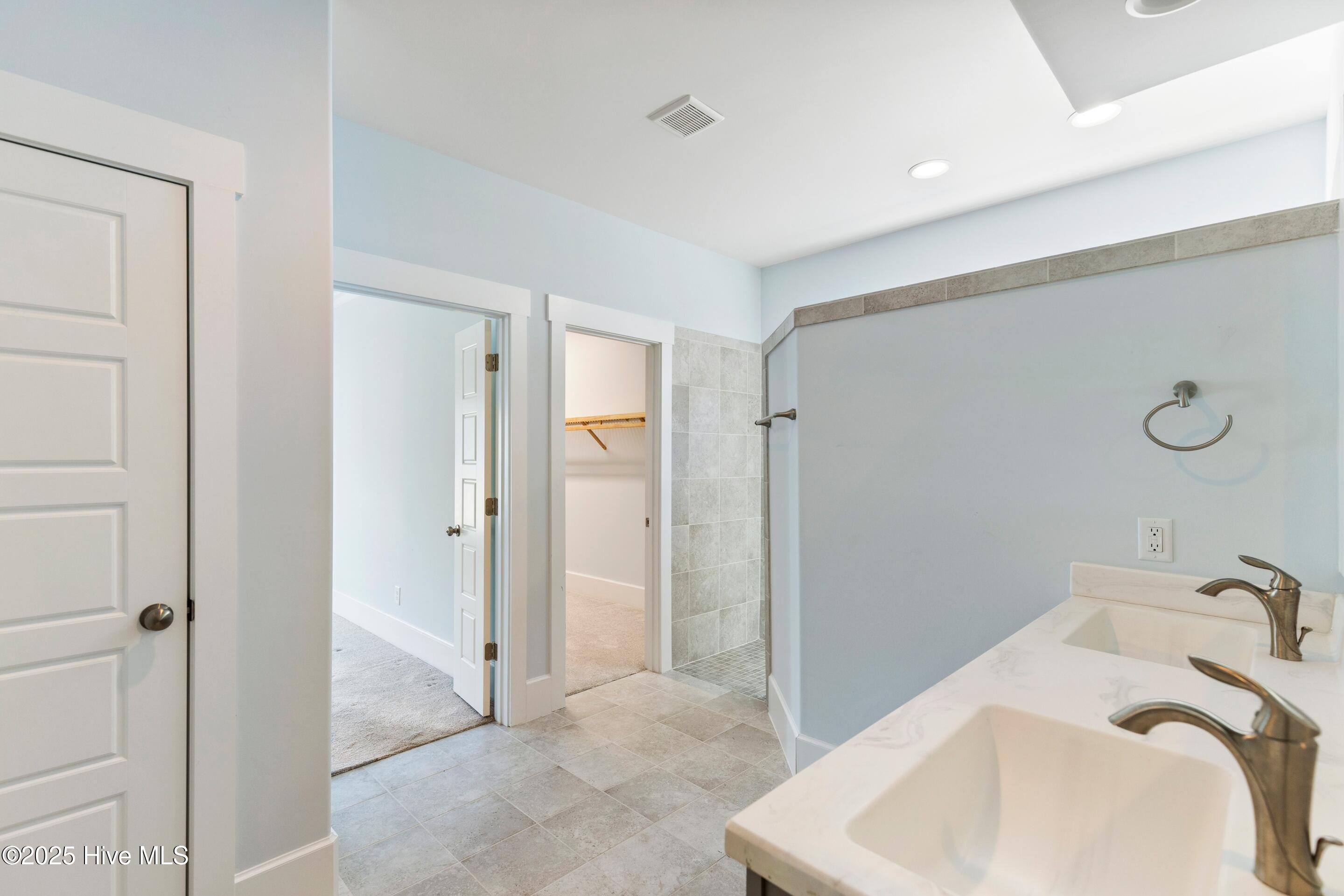 Leland, North Carolina, 28451, United States, 3 Bedrooms Bedrooms, ,3 BathroomsBathrooms,Residential,For Sale,1948682