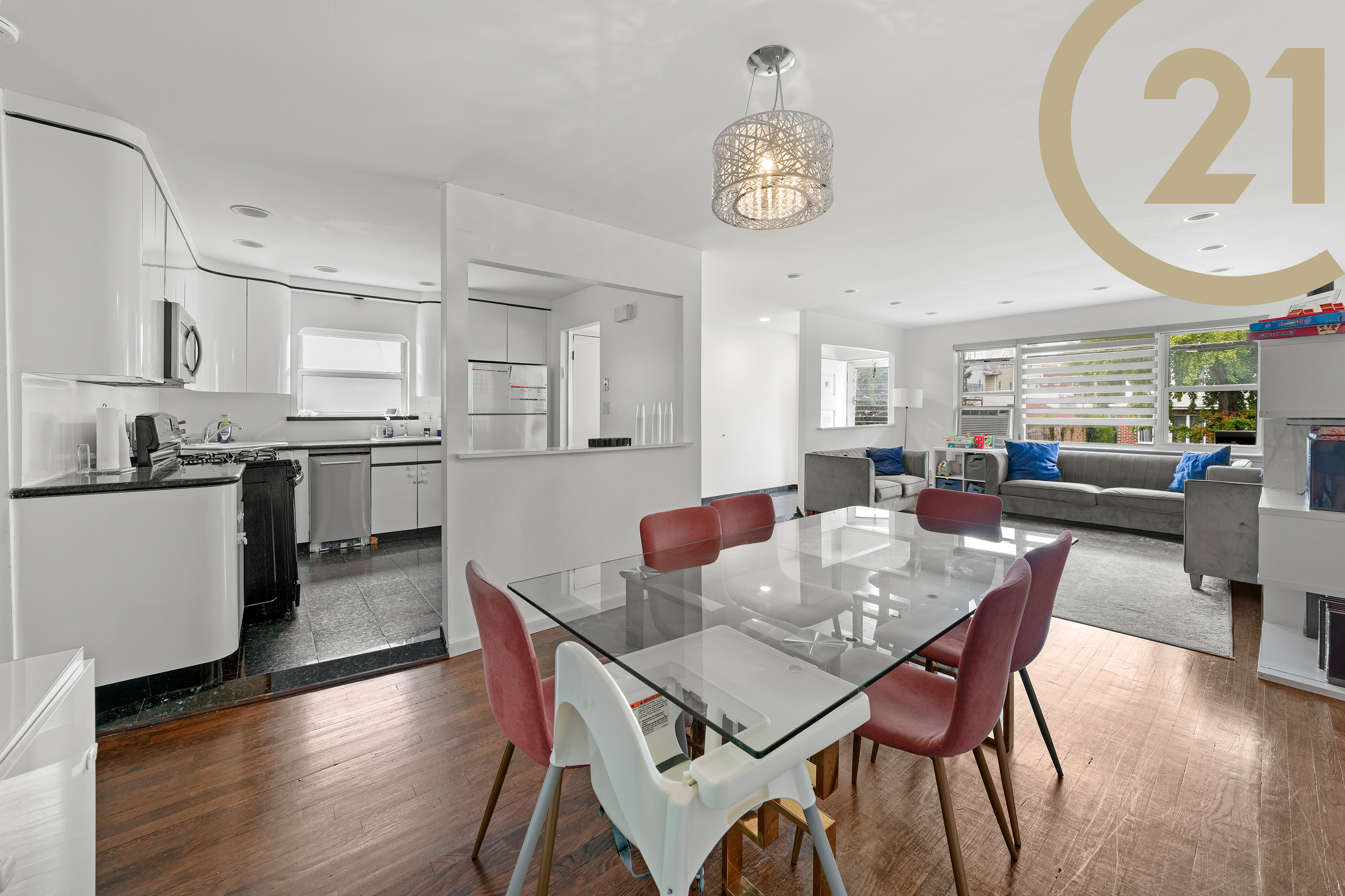 Brooklyn, New York, 11230, United States, 8 Bedrooms Bedrooms, ,6 BathroomsBathrooms,Residential,For Sale,1982409