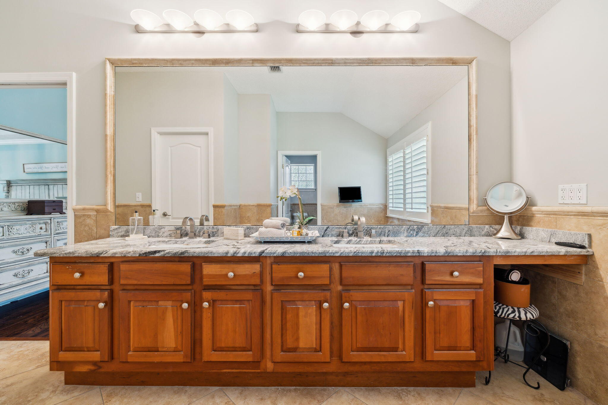 Niceville, Florida, 32578, United States, 4 Bedrooms Bedrooms, ,4 BathroomsBathrooms,Residential,For Sale,1836743