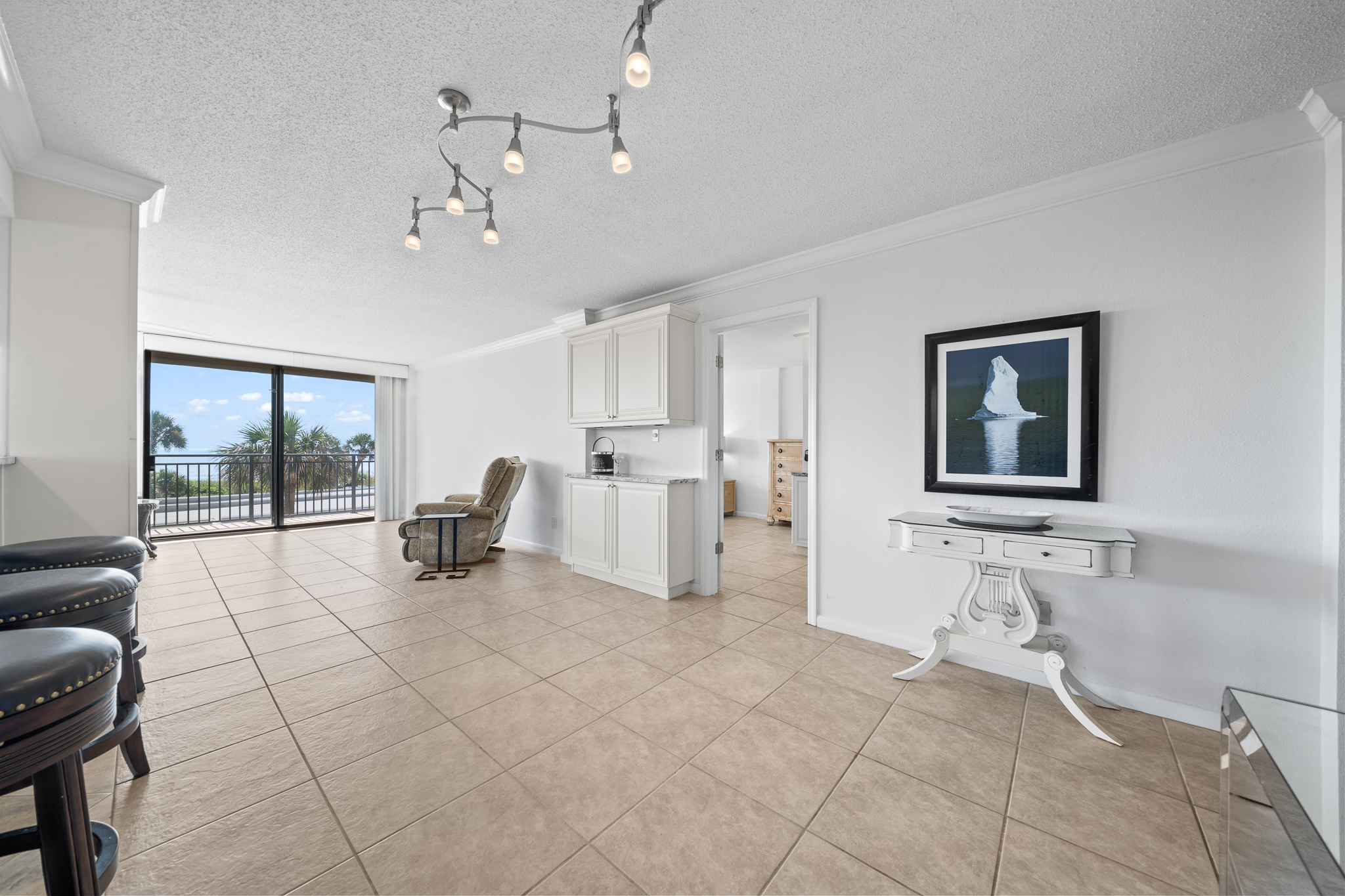  2100 N Atlantic Avenue, #303, Cocoa Beach, FL, 32931 - 物件實景