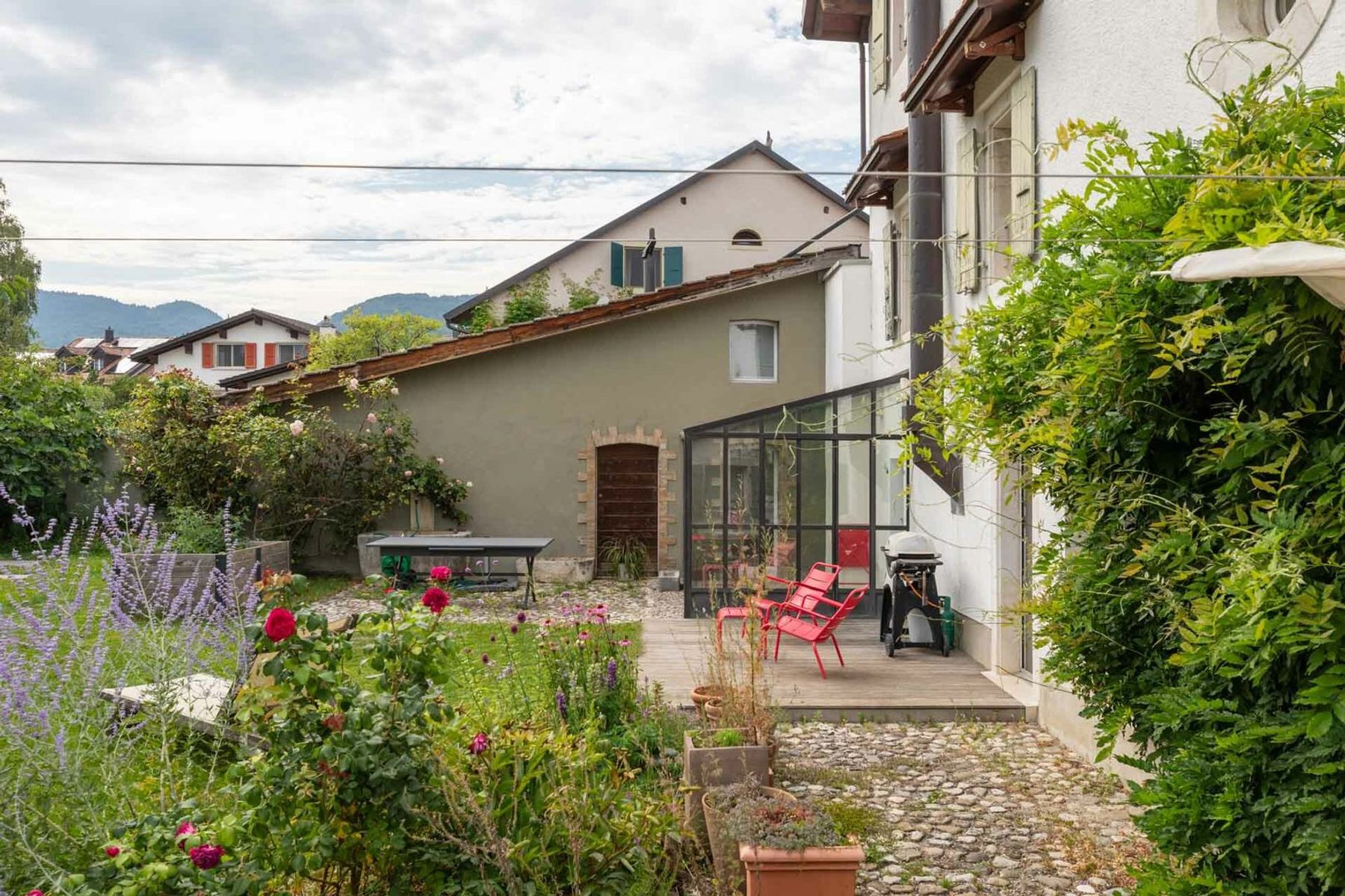  Character house with pool and yield potential - 物件實景