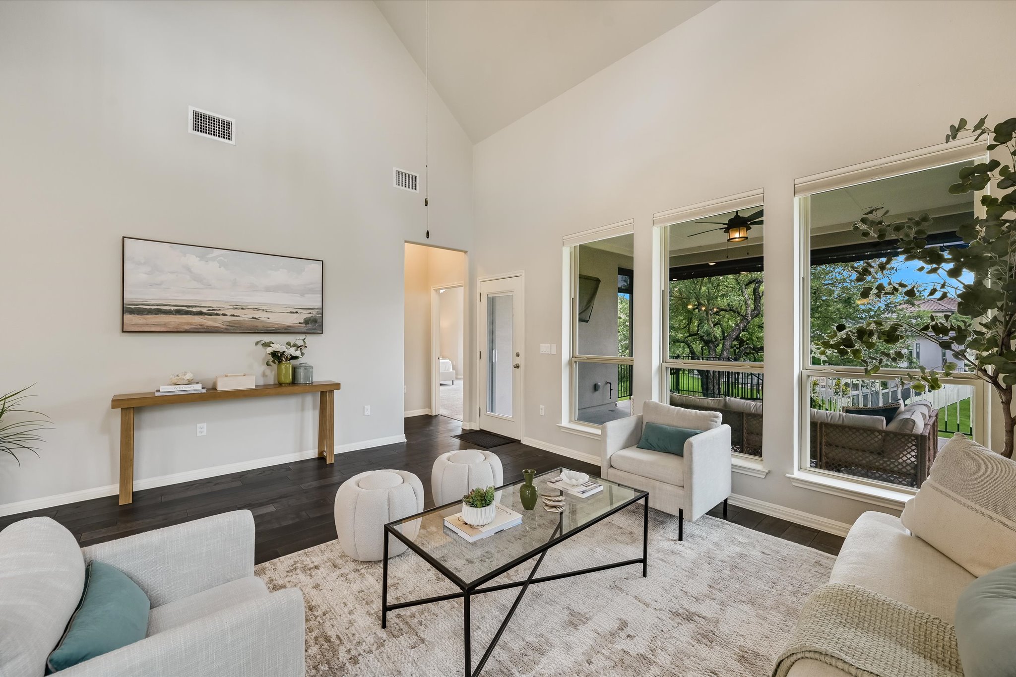  Luxury Montebello Villa on Deering Place - 物件實景