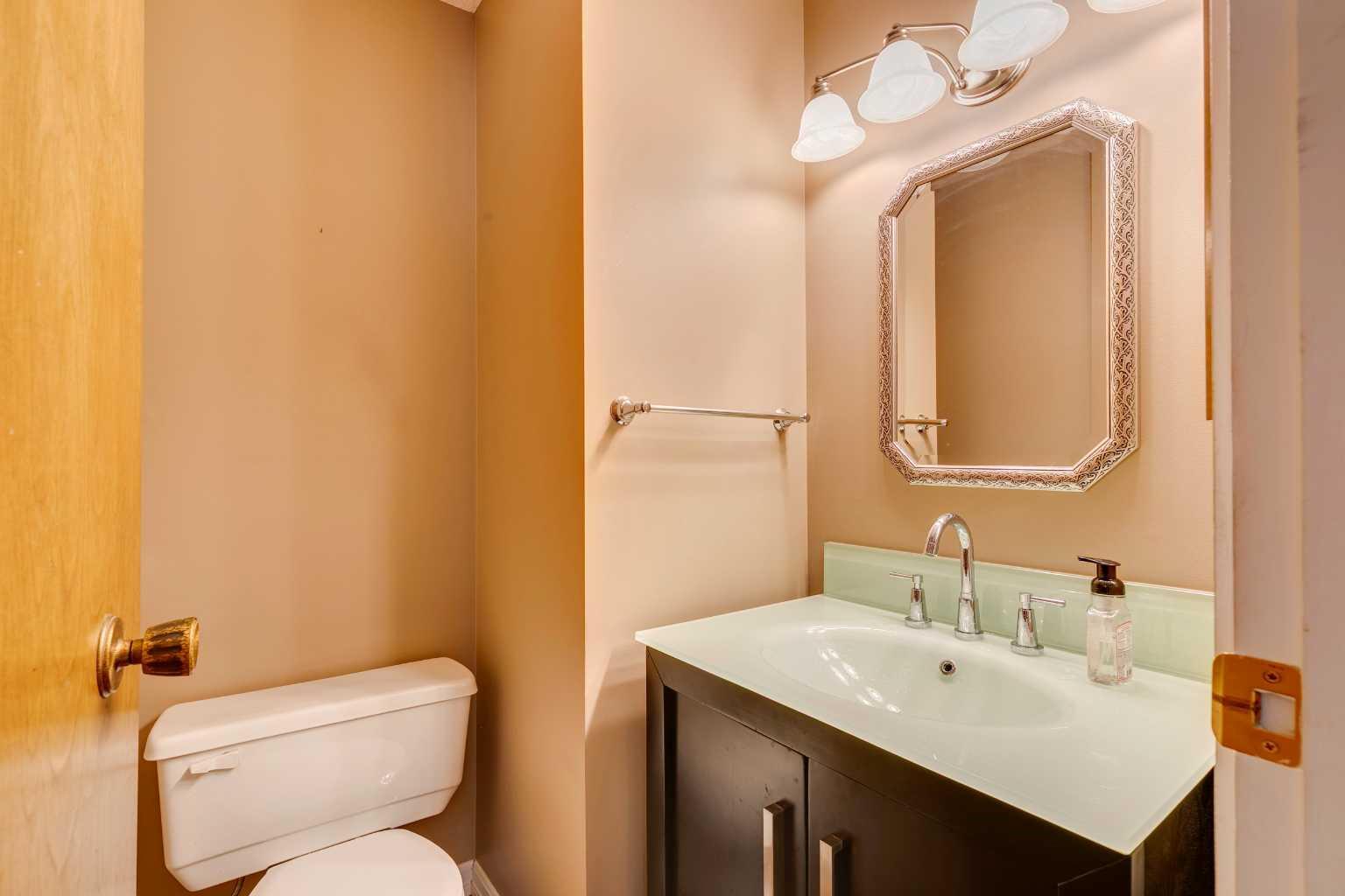 CALGARY, Alberta, T3B 2W3, CA, 7 Bedrooms Bedrooms, ,4 BathroomsBathrooms,Residential,For Sale,1988162