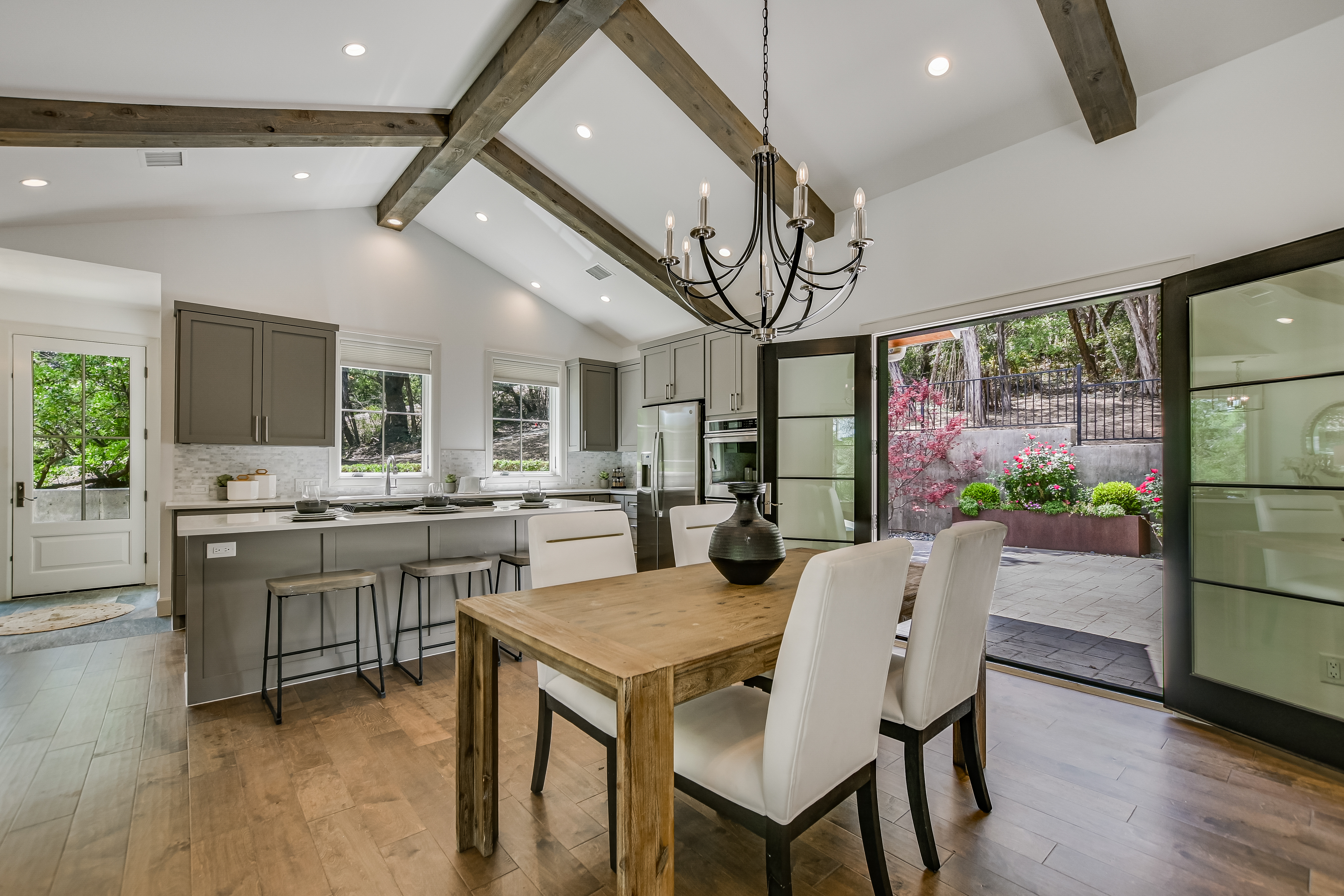  a rare lake austin estate where  luxury meets quiet nature - 物件實景