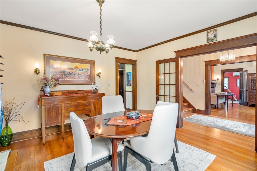 Holyoke, Massachusetts, 01040, United States, 4 Bedrooms Bedrooms, ,2 BathroomsBathrooms,Residential,For Sale,1939451