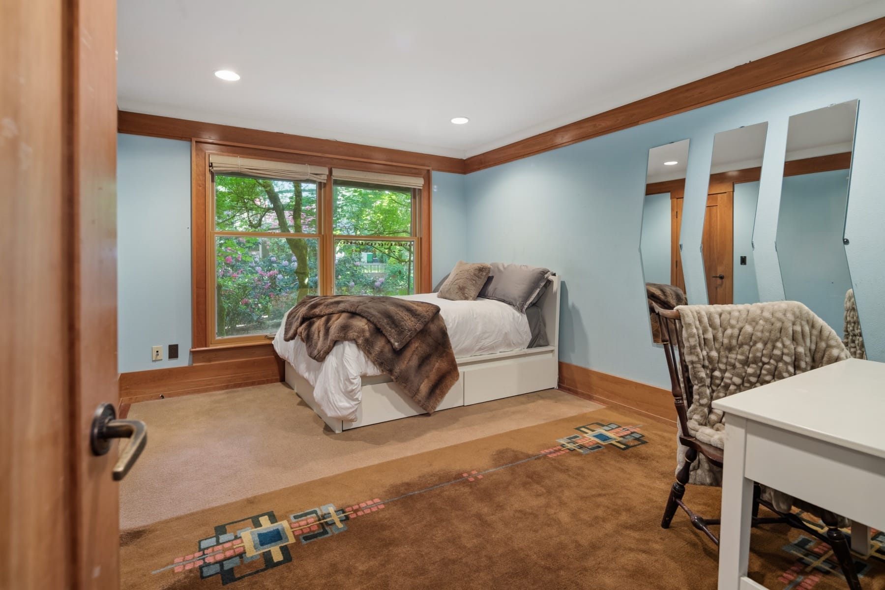  1506 S BUDDINGTON ST Portland, OR 97219 - 物件實景