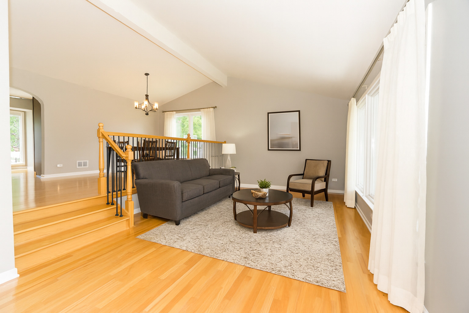 Arlington Heights, Illinois, 60005, United States, 5 Bedrooms Bedrooms, ,3 BathroomsBathrooms,Residential,For Sale,1978336