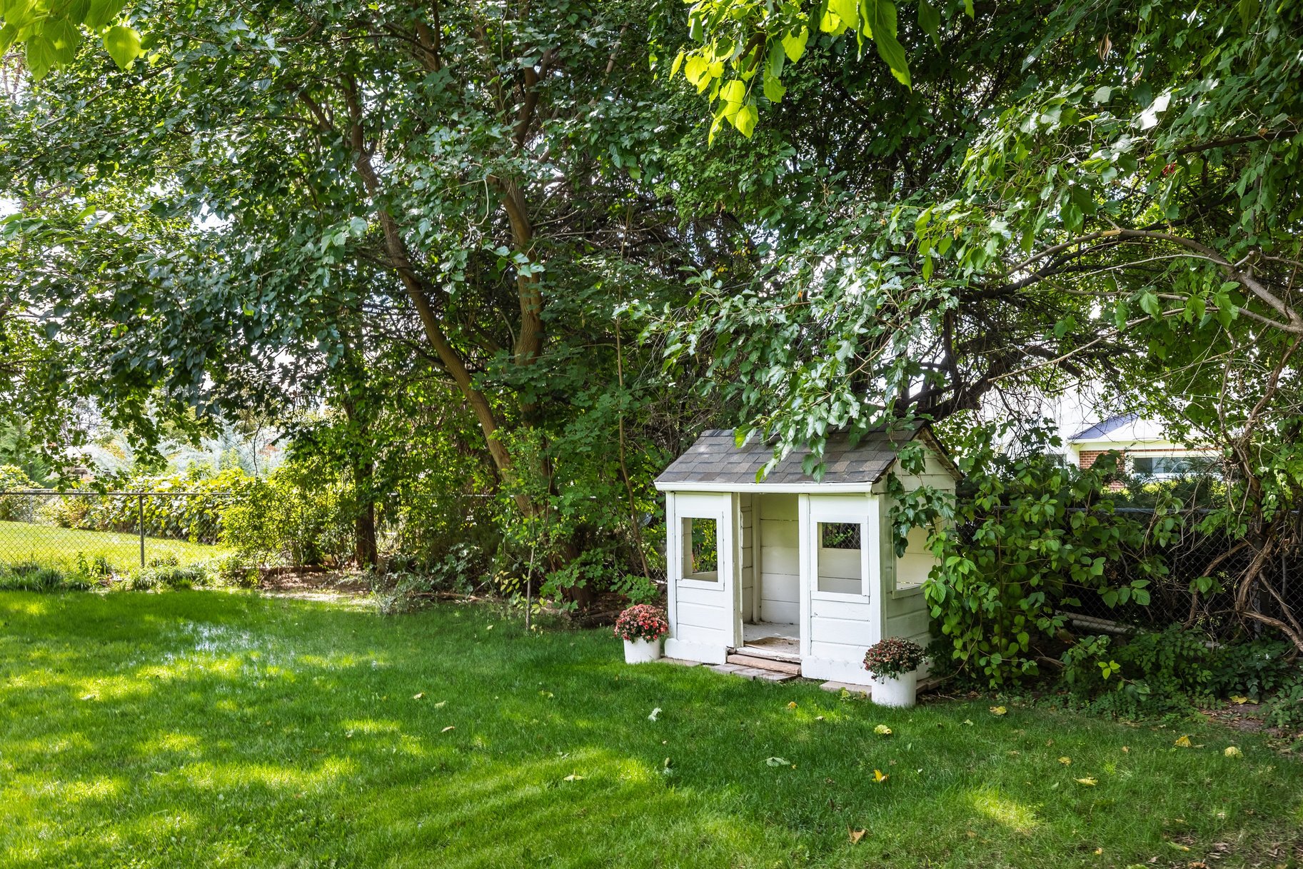  Timeless Charm in the Heart of East Millcreek - 物件實景