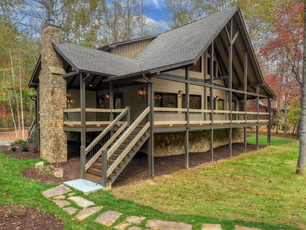 Mineral Bluff, Georgia, 30559, United States, 4 Bedrooms Bedrooms, ,5 BathroomsBathrooms,Residential,For Sale,1986837