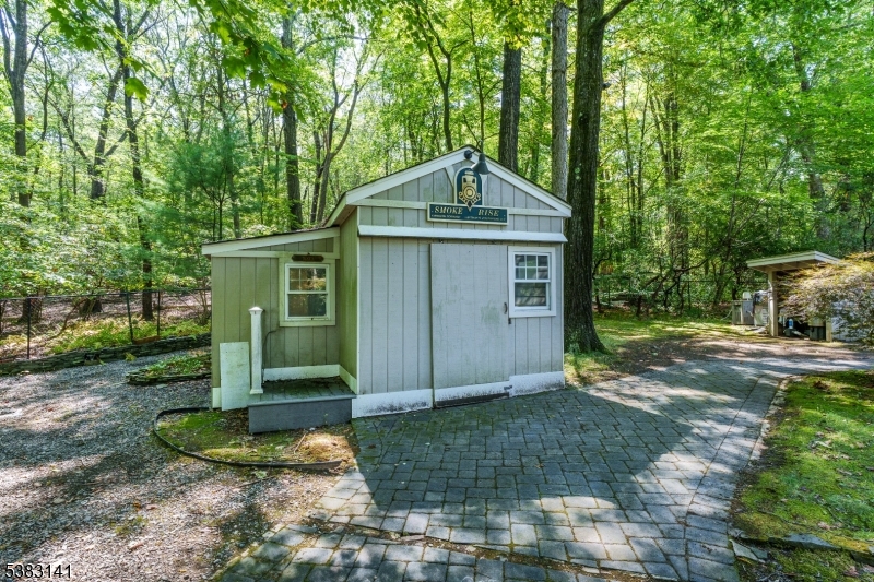 Kinnelon Boro, New Jersey, 07405, United States, 4 Bedrooms Bedrooms, ,4 BathroomsBathrooms,Residential,For Sale,1941980