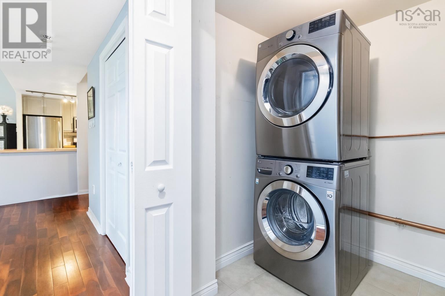 HALIFAX, Nova Scotia, B3H 3Y8, CA, 2 Bedrooms Bedrooms, ,1 BathroomBathrooms,Residential,For Sale,1947667