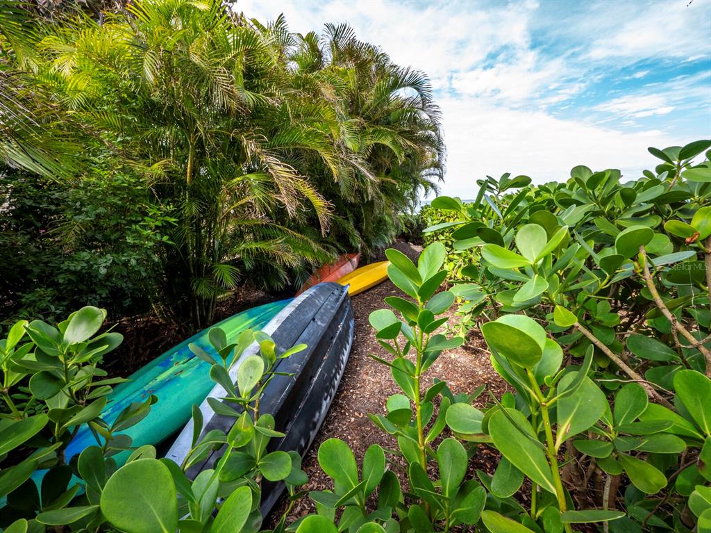 Longboat Key, Florida, 34228, United States, 3 Bedrooms Bedrooms, ,4 BathroomsBathrooms,Residential,For Sale,1988041