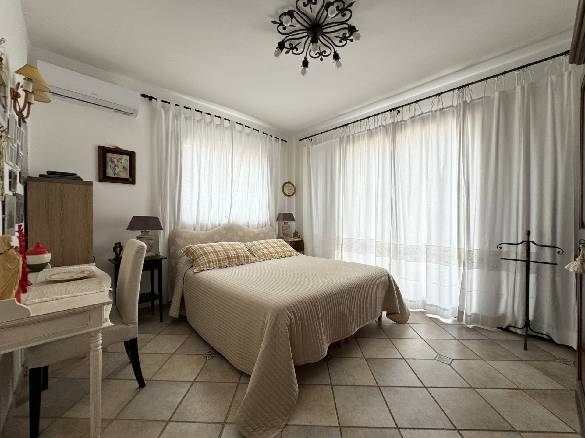 Ragusa, Ragusa, 97100, IT, 3 Bedrooms Bedrooms, ,3 BathroomsBathrooms,Residential,For Sale,1829533