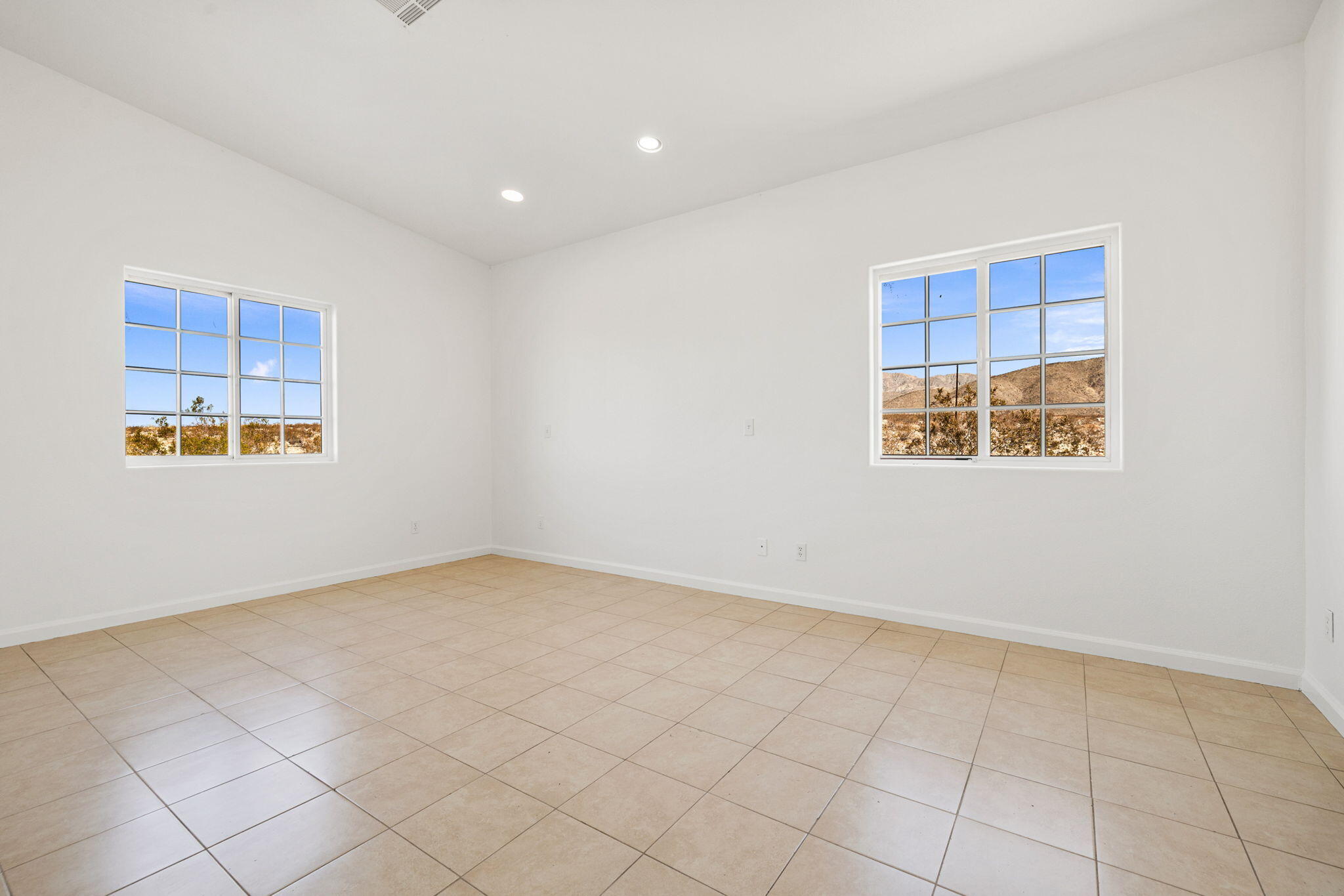 Sky Valley, California, 92241, United States, 4 Bedrooms Bedrooms, ,3 BathroomsBathrooms,Residential,For Sale,1941017