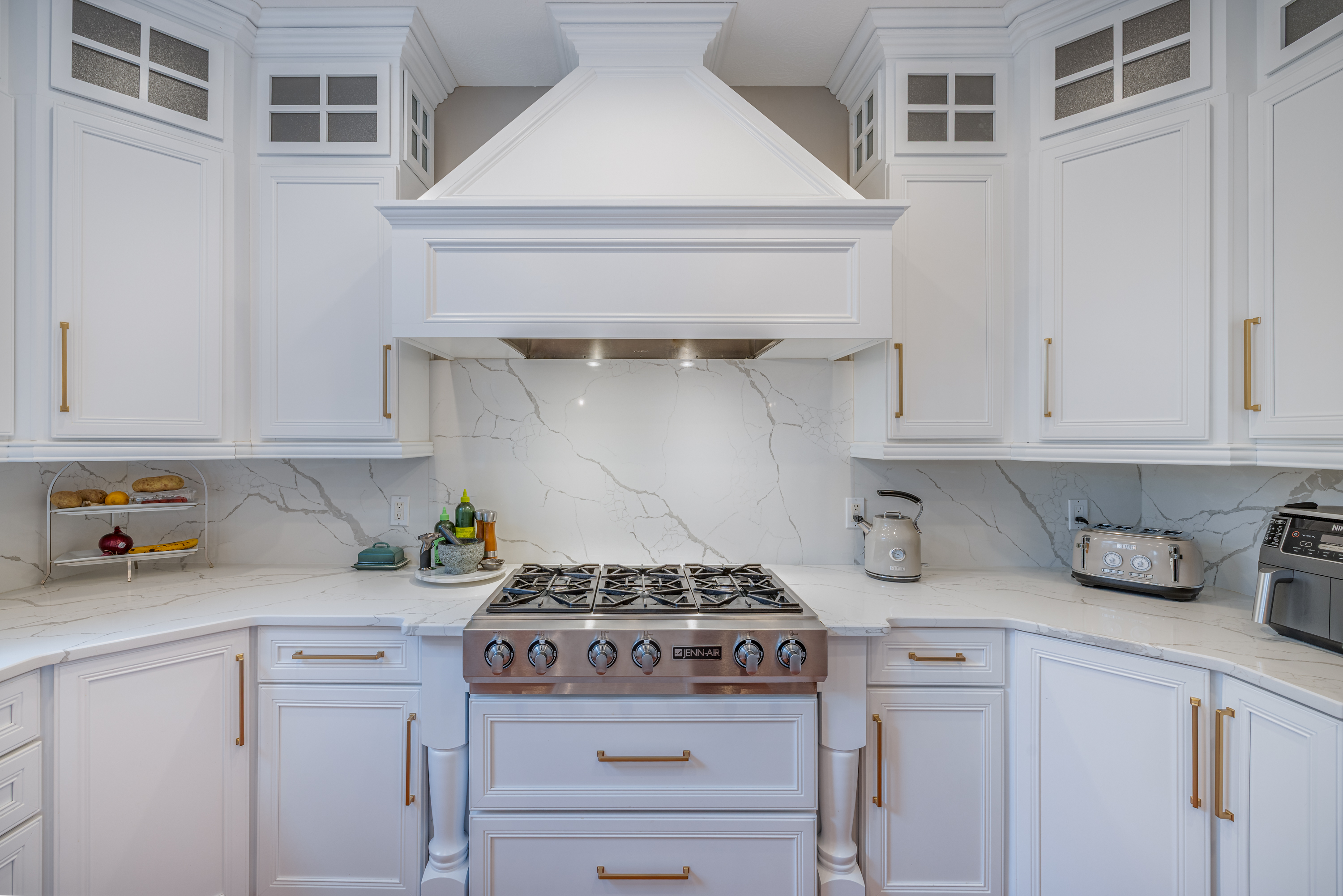 Strongsville, Ohio, 44136, United States, 4 Bedrooms Bedrooms, ,5 BathroomsBathrooms,Residential,For Sale,1988624