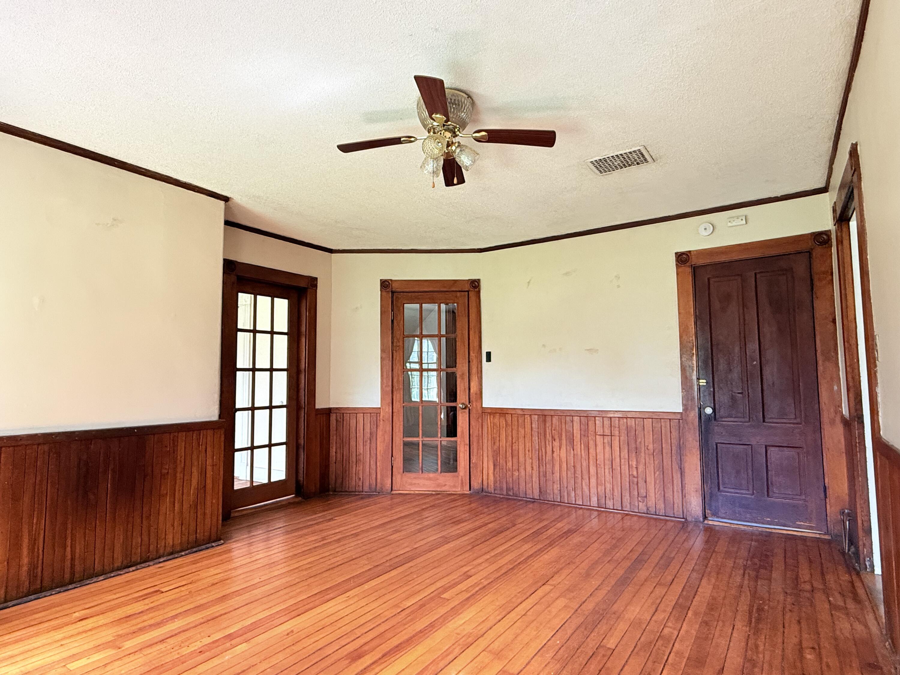 Andover, Maine, 04226, United States, 20 Bedrooms Bedrooms, ,7 BathroomsBathrooms,Residential,For Sale,1903691