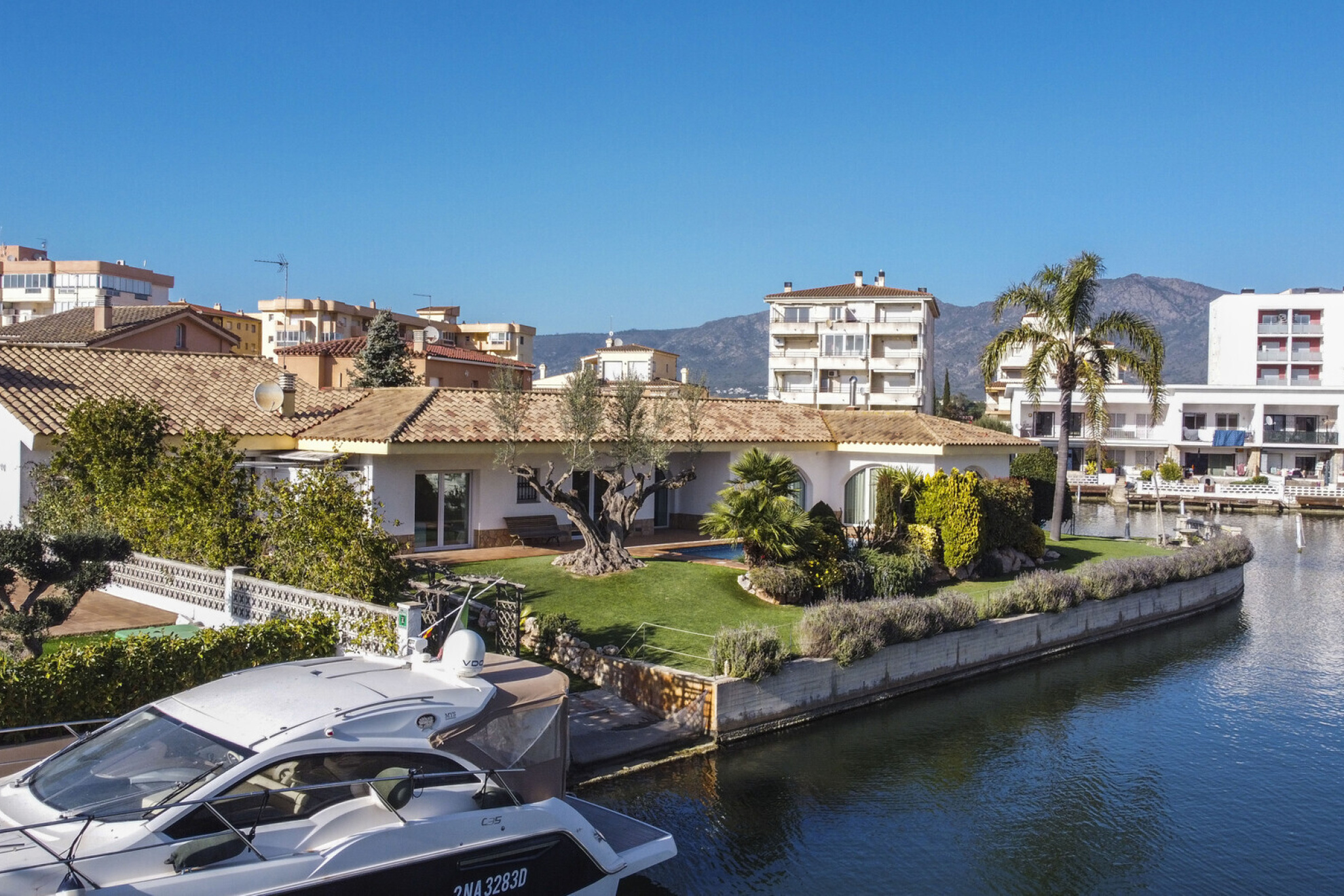  Villa with private mooring and swimming pool in Roses - 物件實景