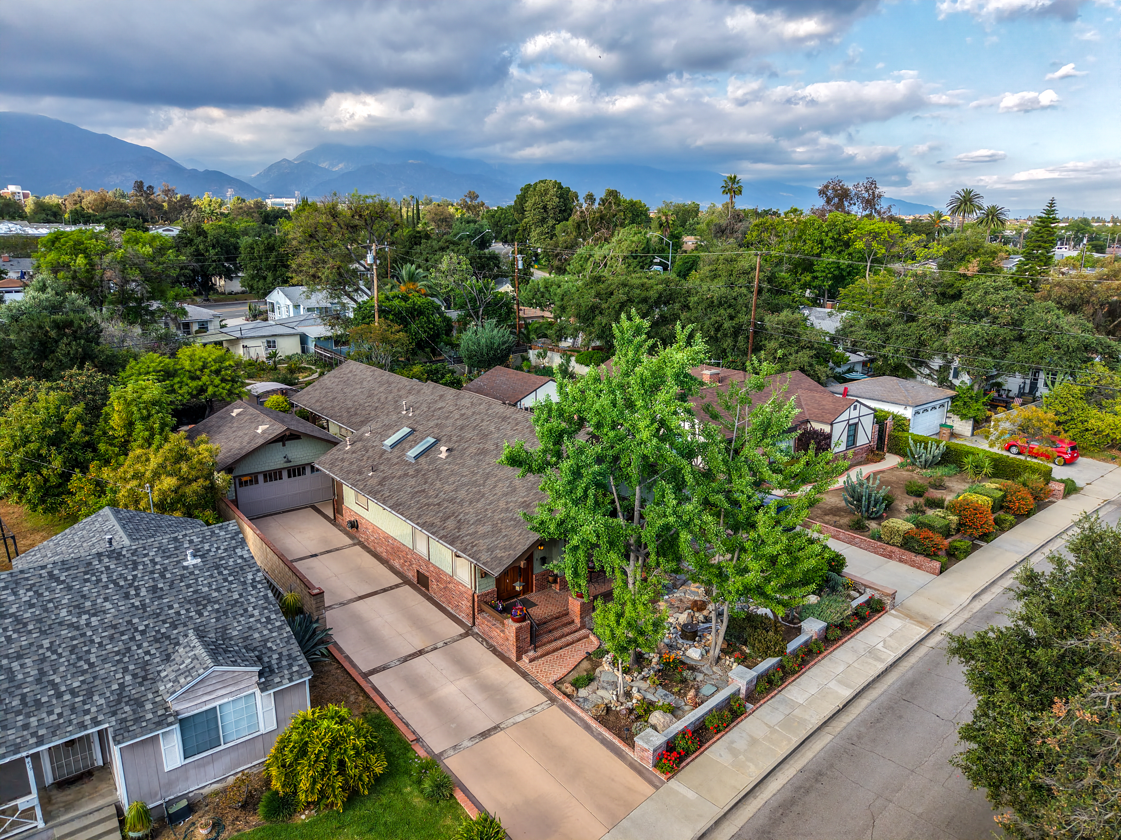  427 Oakdale Drive, Claremont, CA 91711 - 物件實景