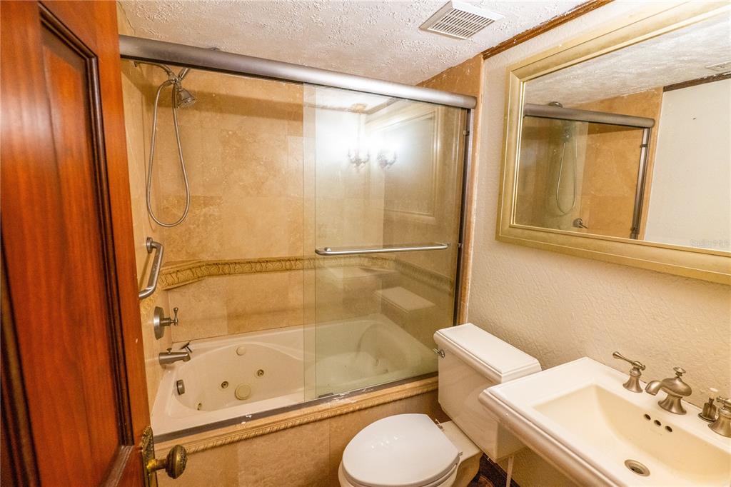 Orlando, Florida, 32819, United States, 3 Bedrooms Bedrooms, ,2 BathroomsBathrooms,Residential,For Sale,1694453