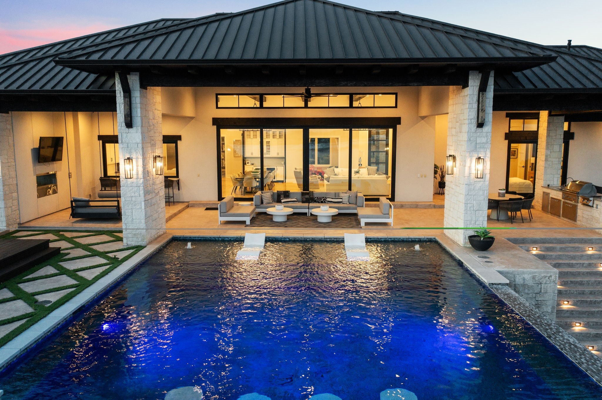 Graford, Texas, 76449, United States, 5 Bedrooms Bedrooms, ,7 BathroomsBathrooms,Residential,For Sale,1987325